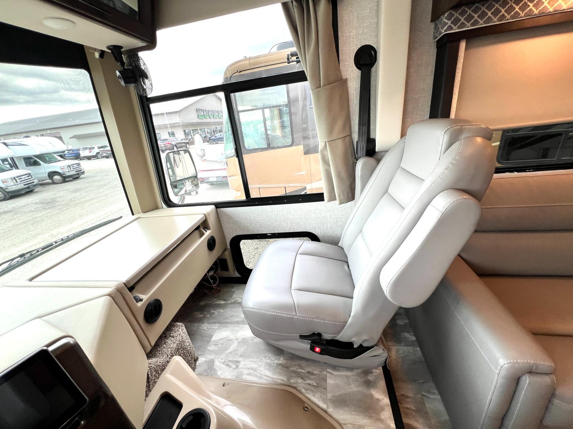 2020 Thor Motor Coach 2020 Thor Motor Coach Windsport - thumbnail 17