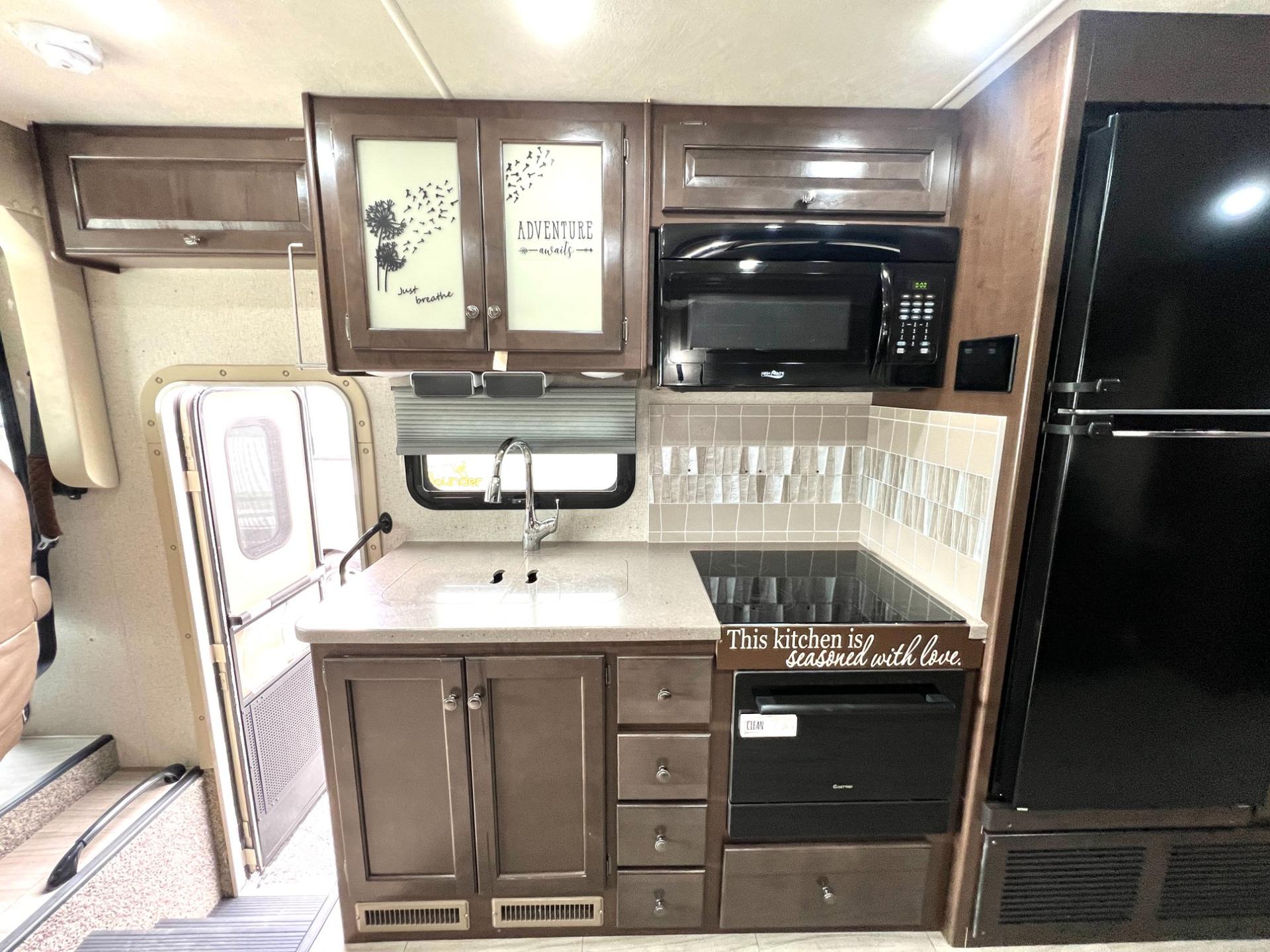 2019 Thor Motor Coach 2019 Thor Motor Coach Windsport - thumbnail 23