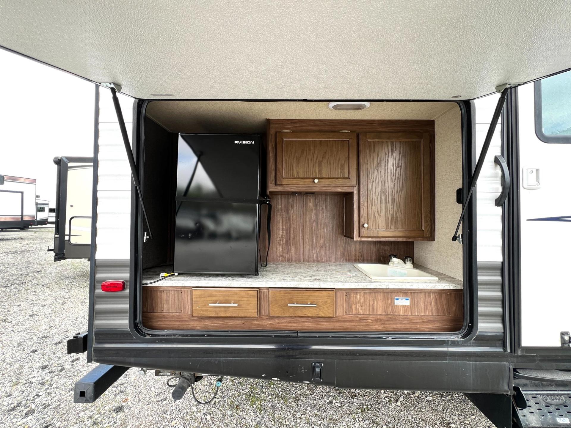 2017 Heartland 2017 Heartland Prowler - thumbnail 8