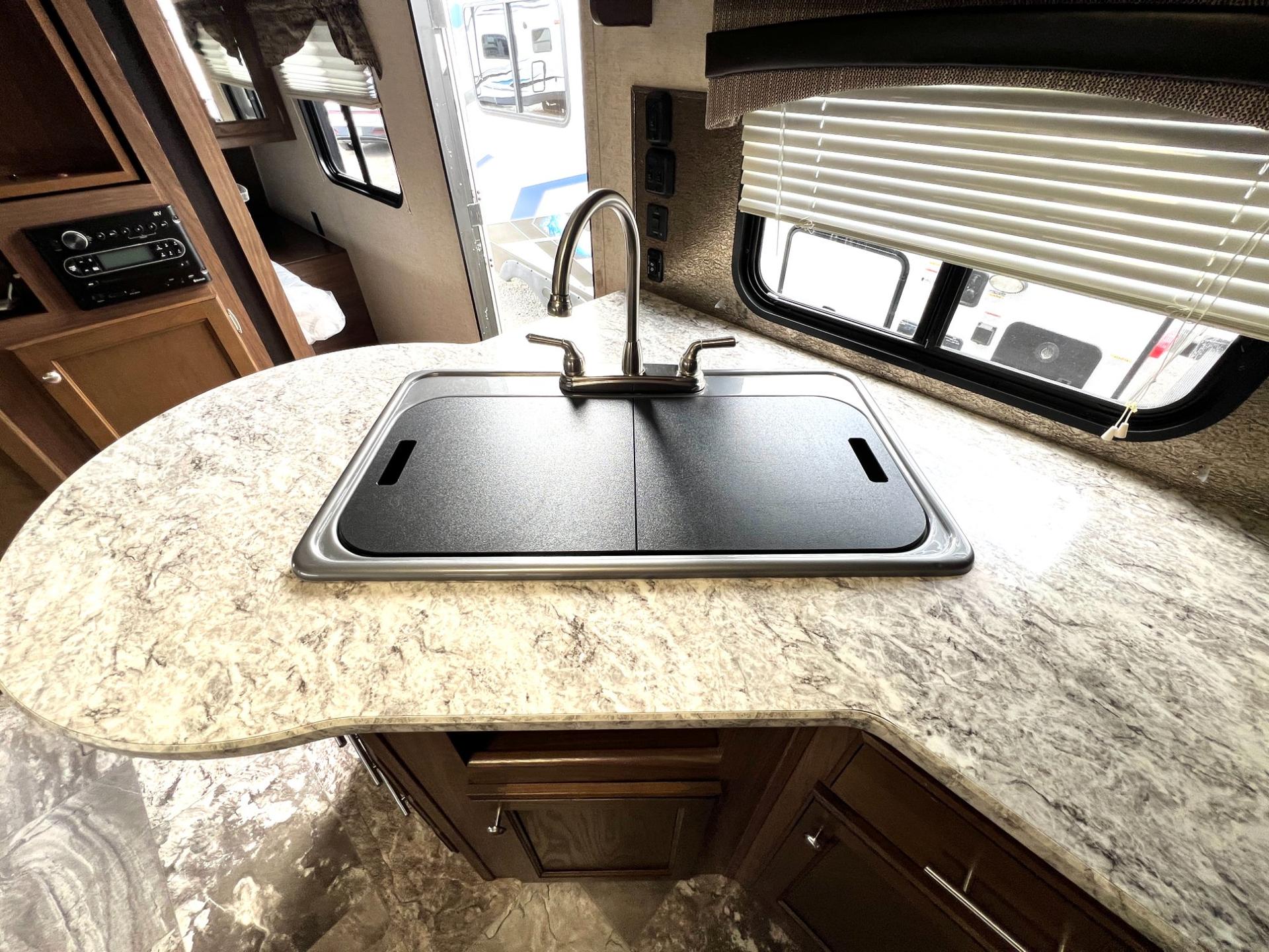 2017 Heartland 2017 Heartland Prowler - thumbnail 14