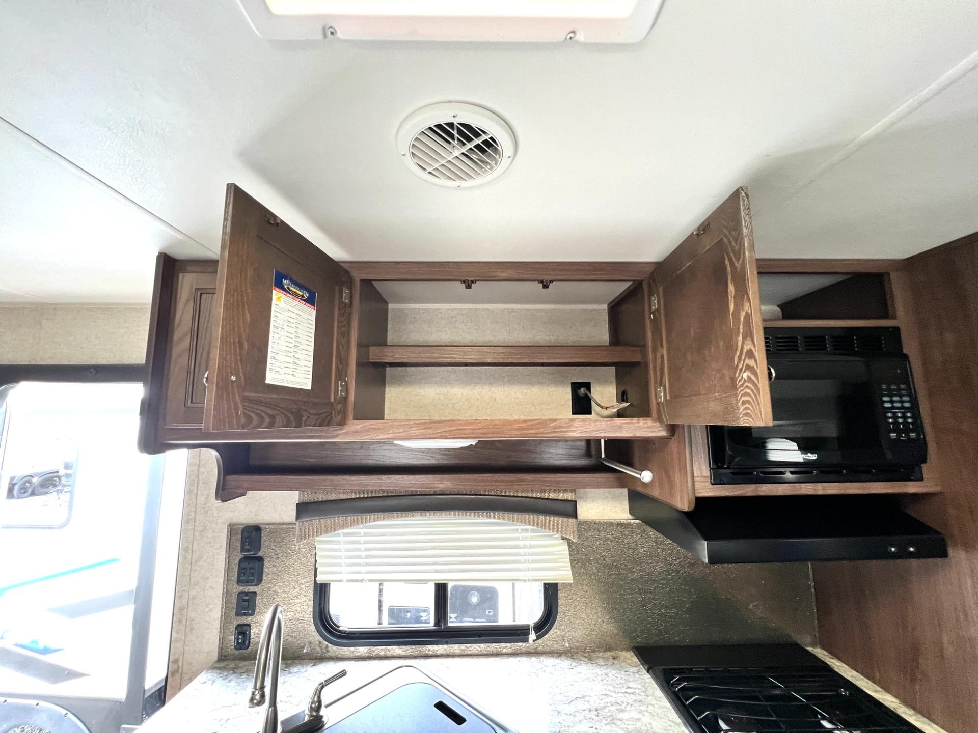 2017 Heartland 2017 Heartland Prowler - thumbnail 17