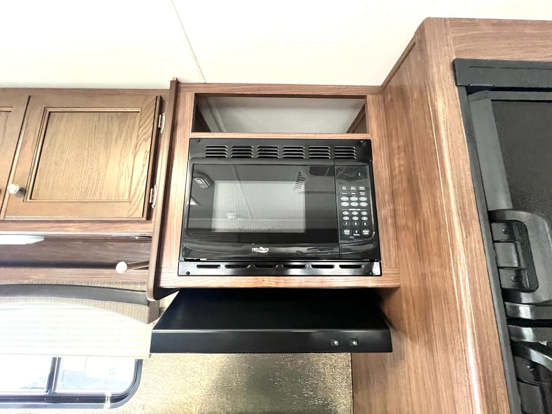 2017 Heartland 2017 Heartland Prowler - thumbnail 18