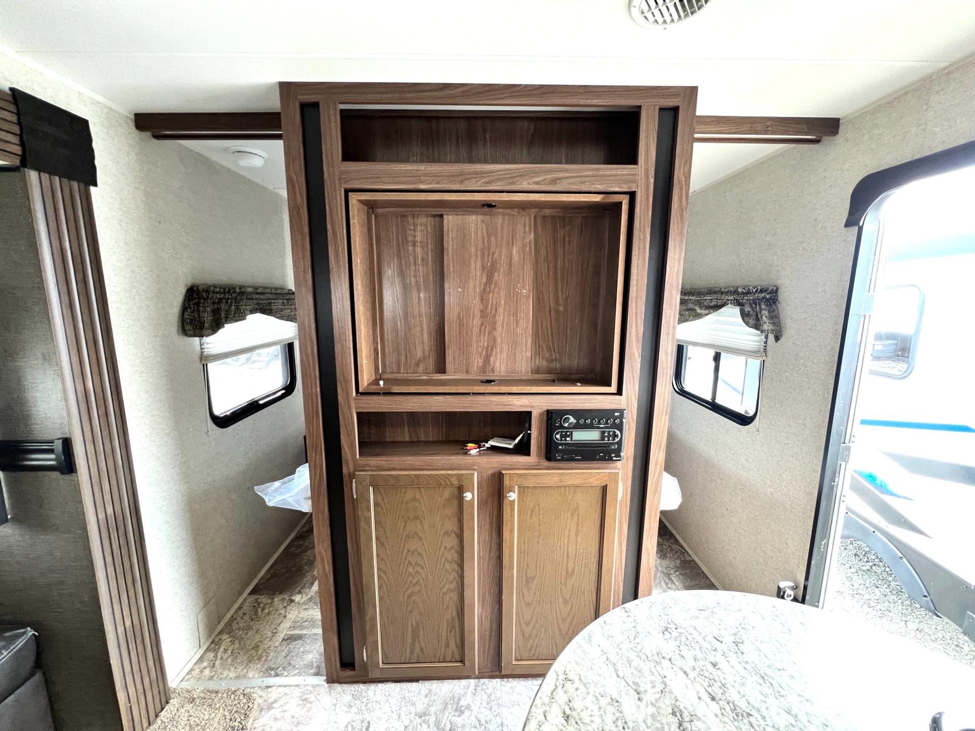 2017 Heartland 2017 Heartland Prowler - thumbnail 25