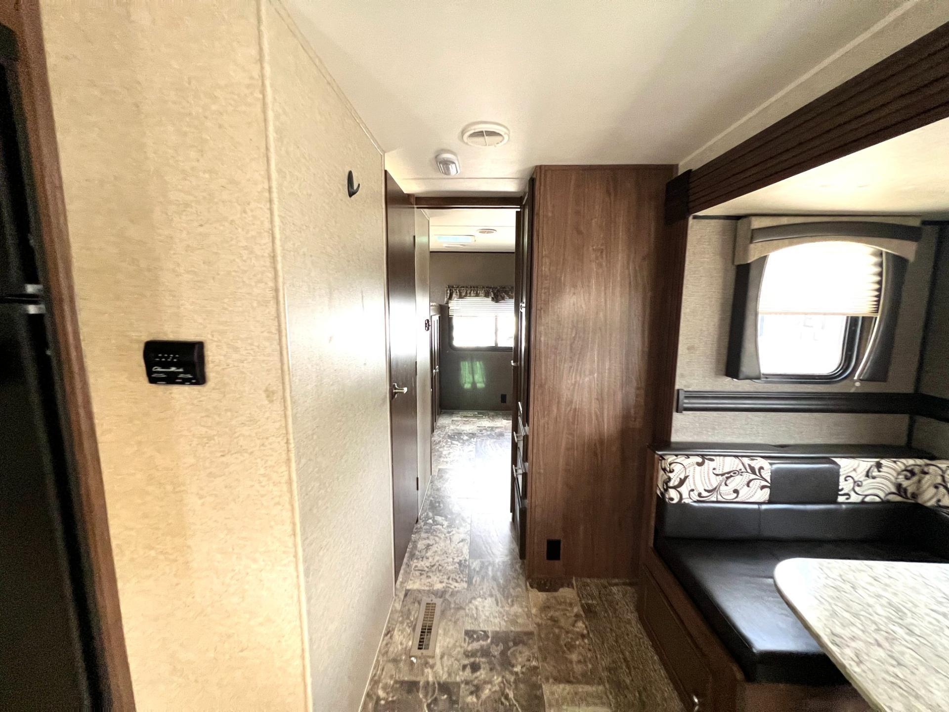 2017 Heartland 2017 Heartland Prowler - thumbnail 31