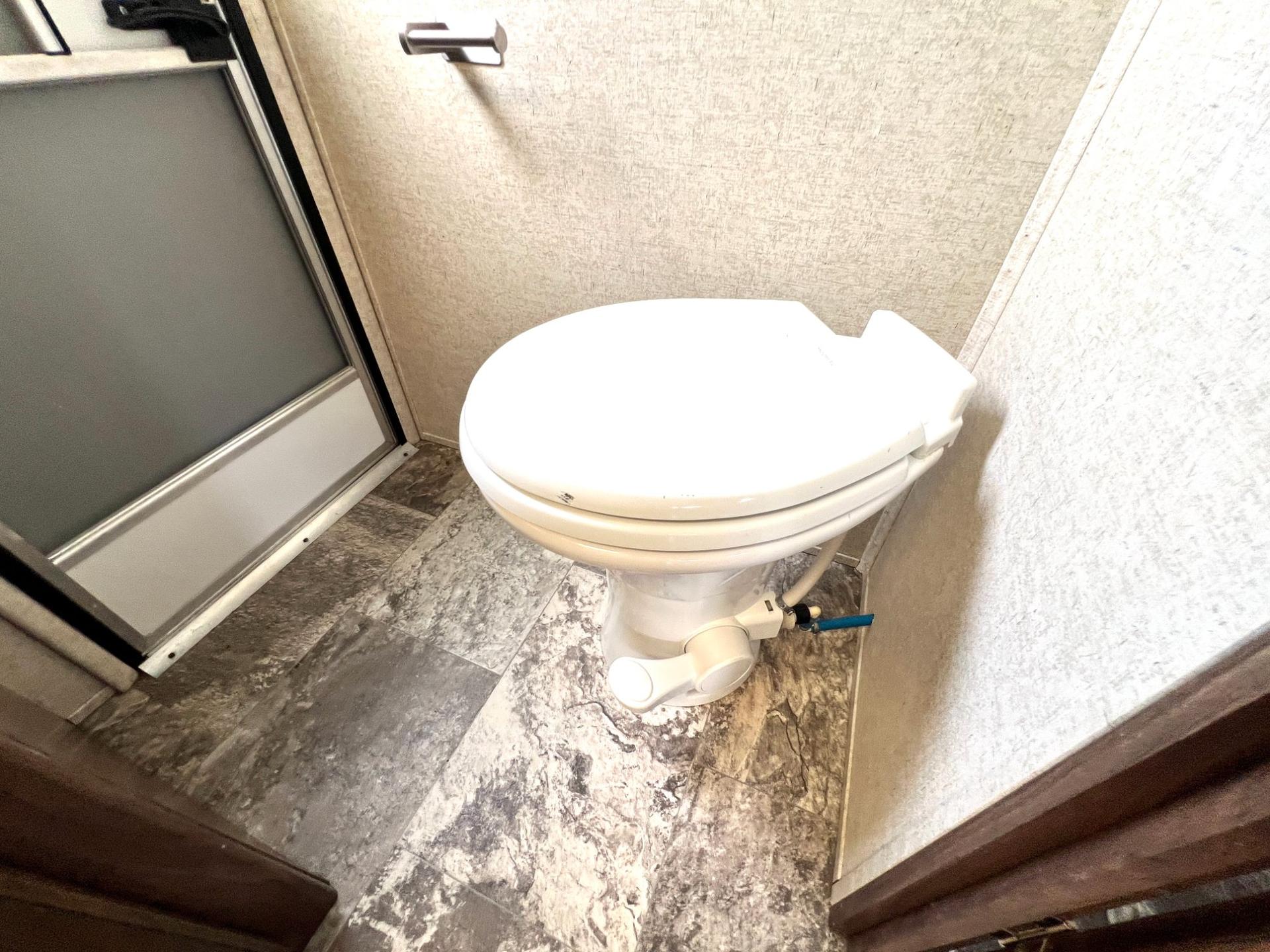 2017 Heartland 2017 Heartland Prowler - thumbnail 38