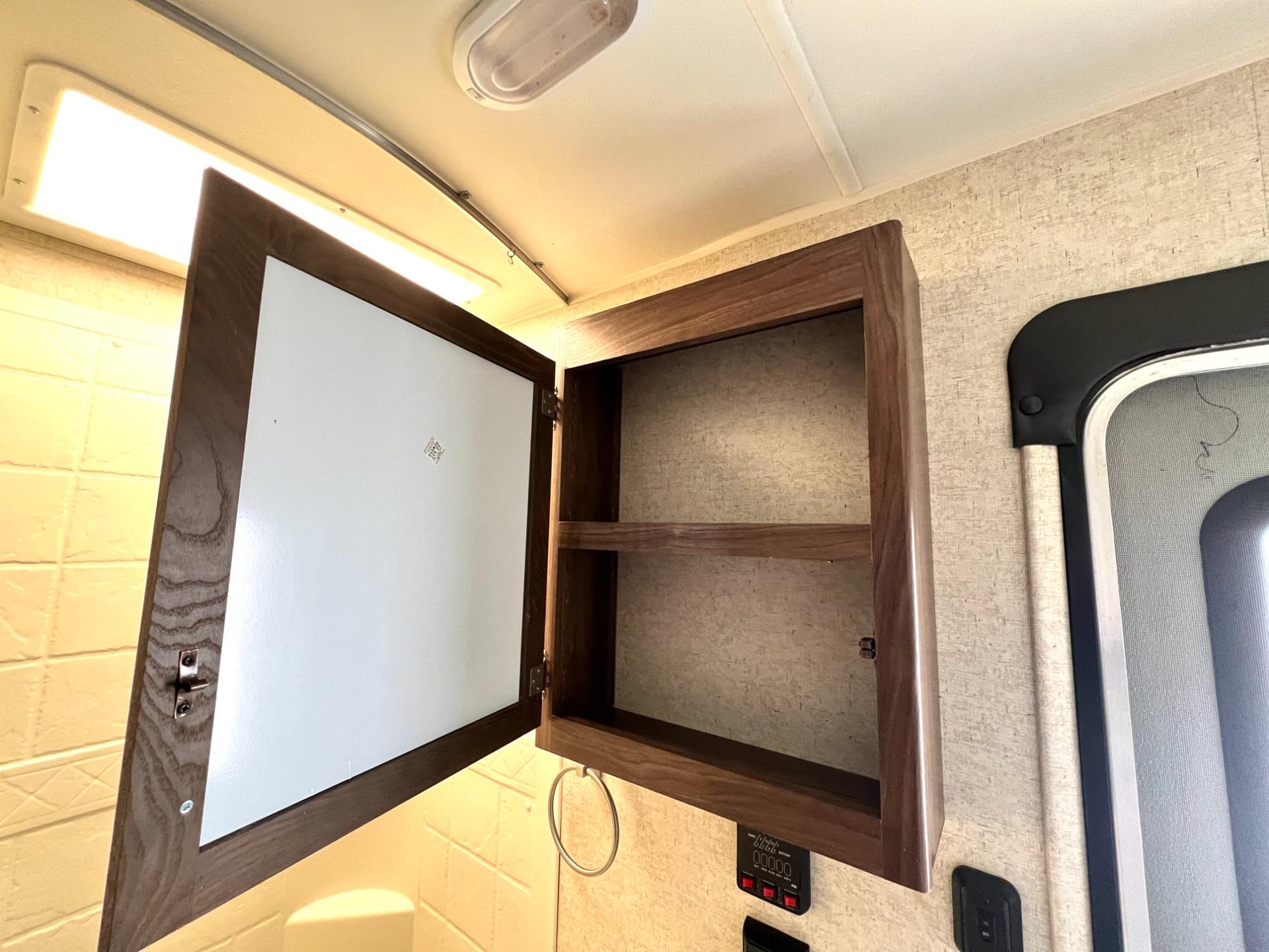 2017 Heartland 2017 Heartland Prowler - thumbnail 35