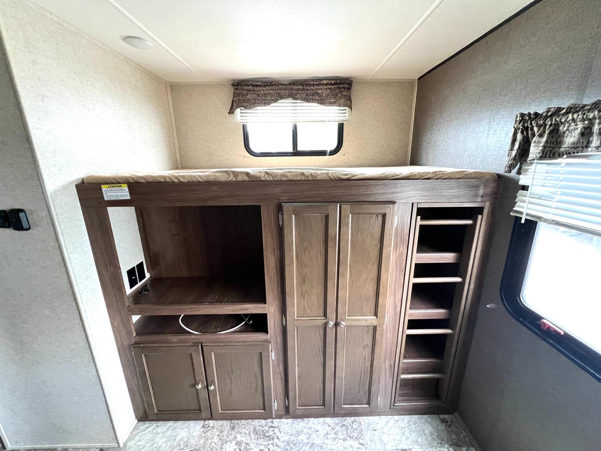 2017 Heartland 2017 Heartland Prowler - thumbnail 43