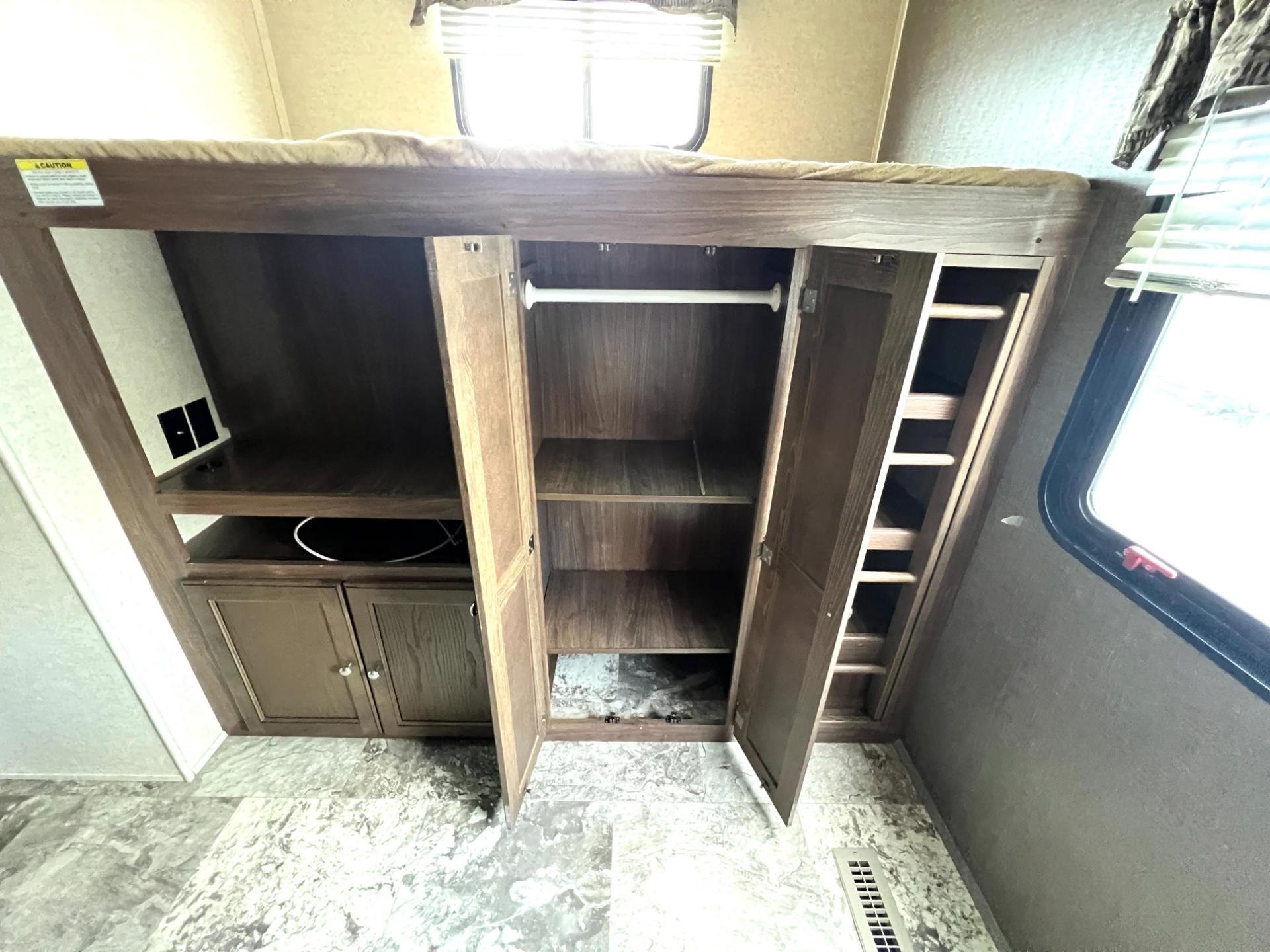 2017 Heartland 2017 Heartland Prowler - thumbnail 44