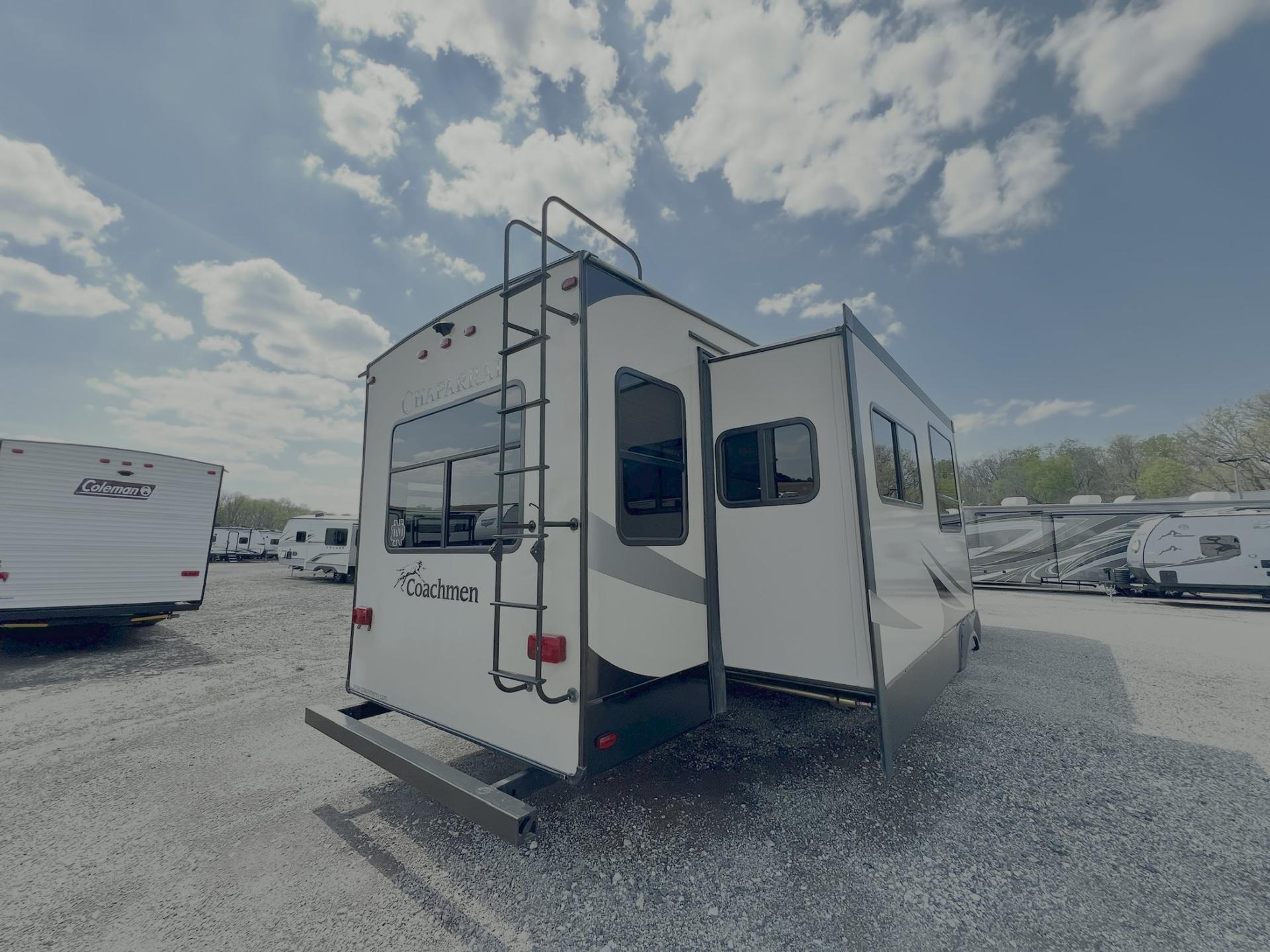 2018 Coachmen 2018 Coachmen Chaparral - thumbnail 6