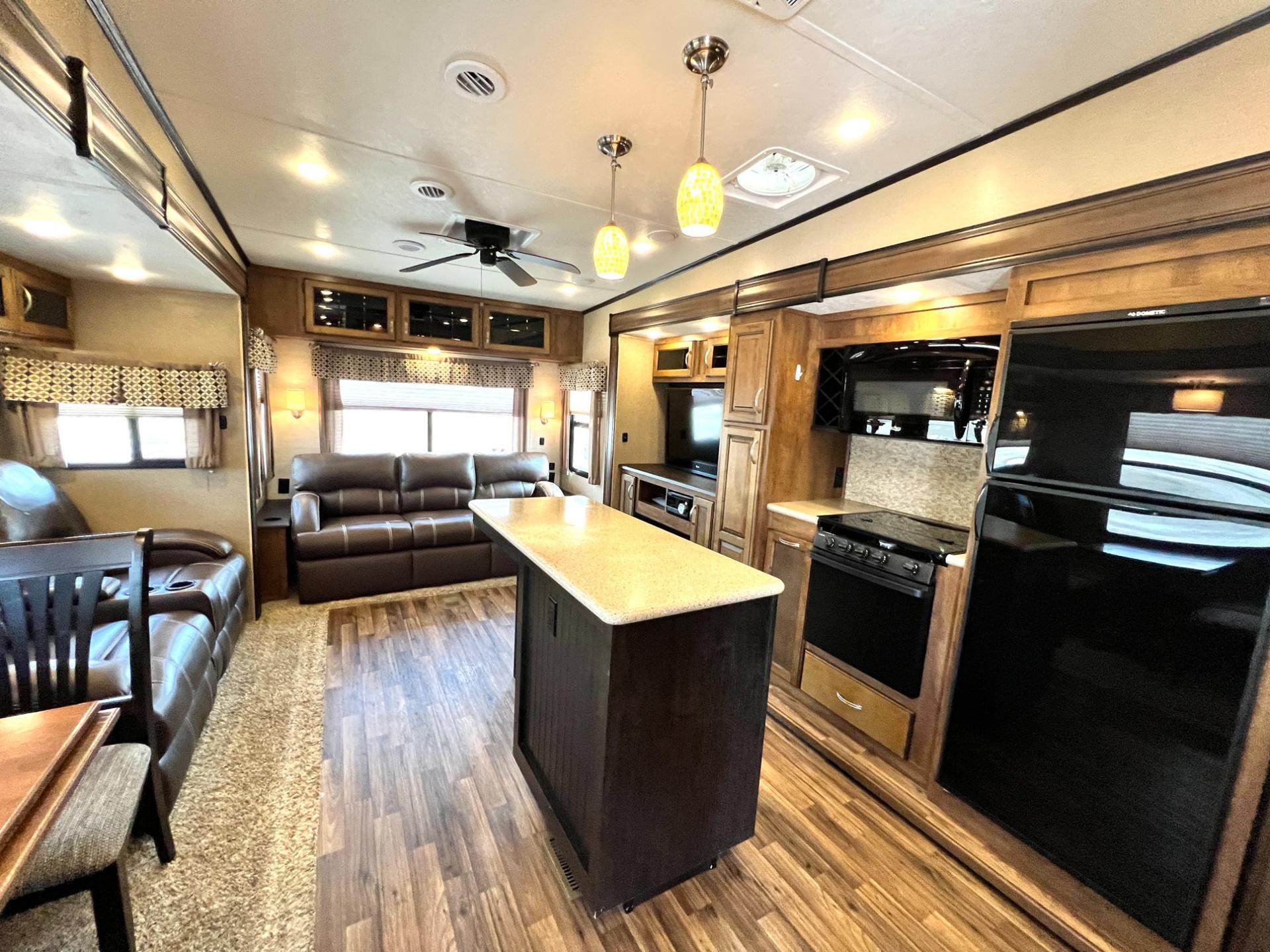 2018 Coachmen 2018 Coachmen Chaparral - thumbnail 12