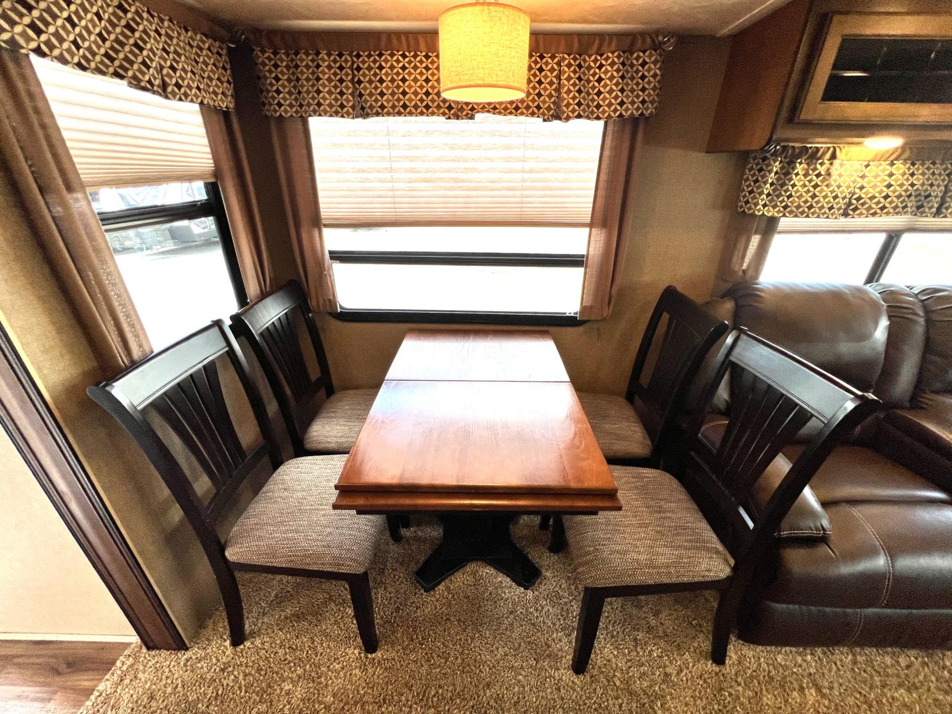 2018 Coachmen 2018 Coachmen Chaparral - thumbnail 15