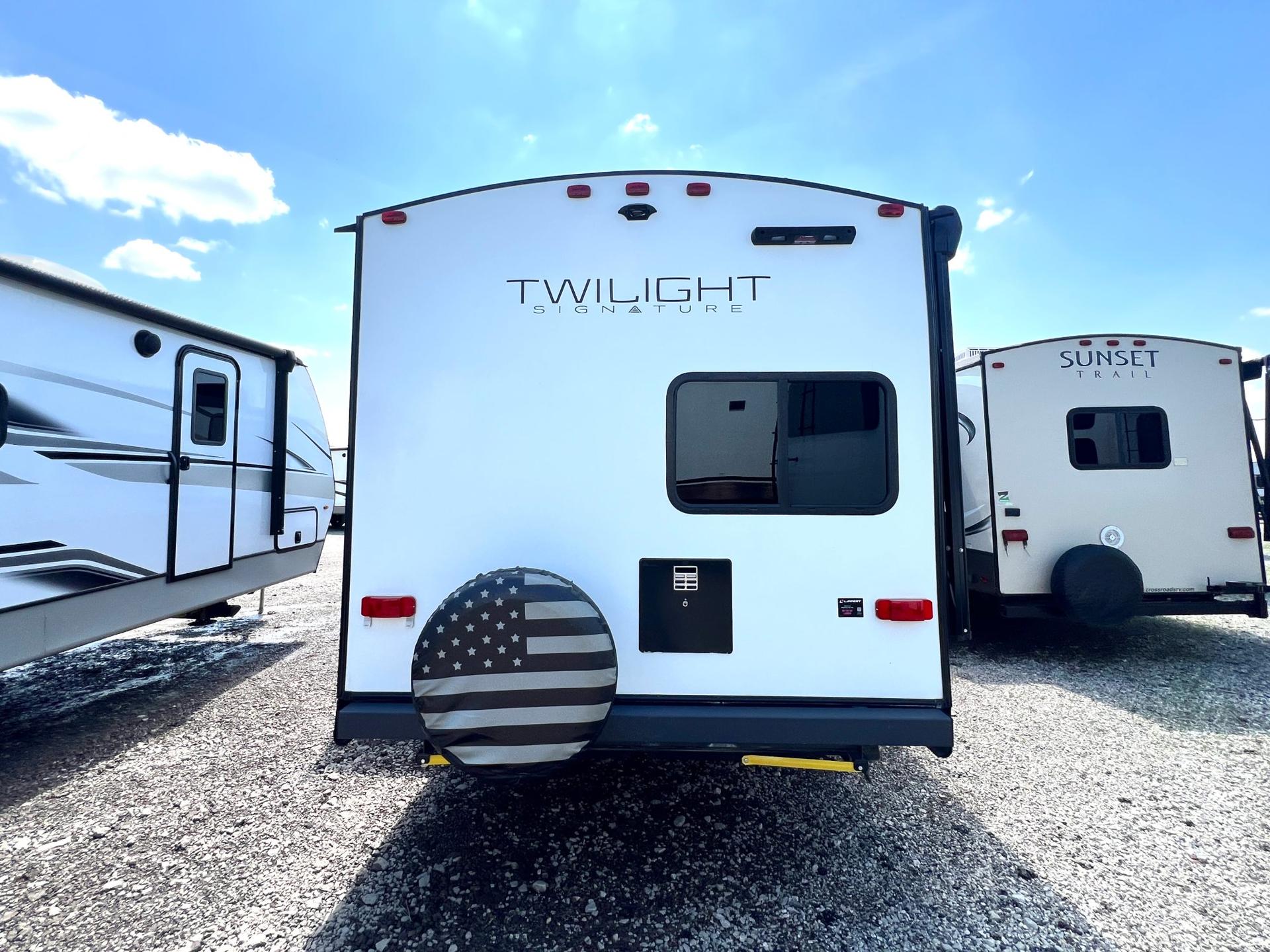 2022 Cruiser 2022 Cruiser Twilight Signature - thumbnail 5