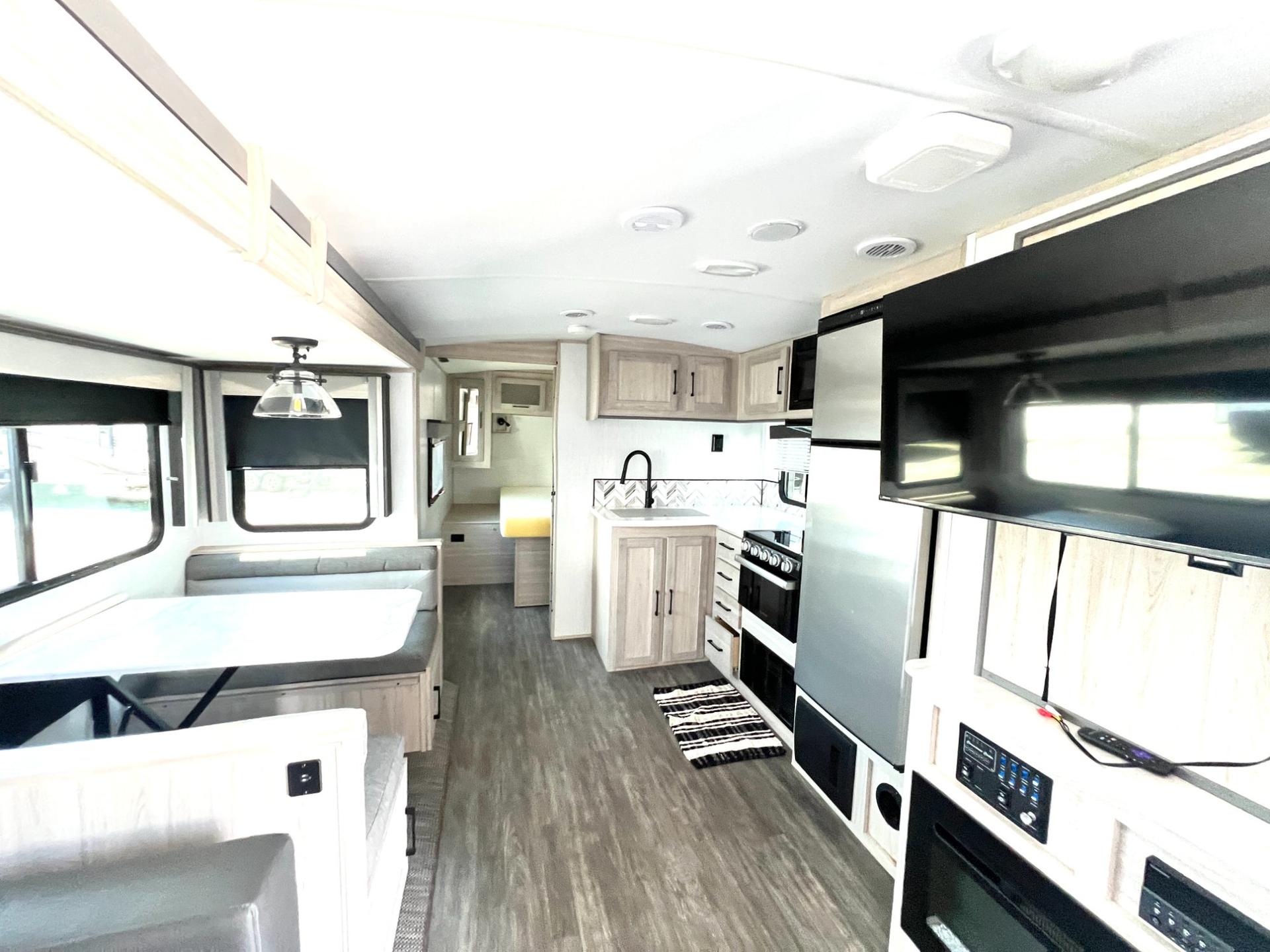 2022 Cruiser 2022 Cruiser Twilight Signature - thumbnail 11