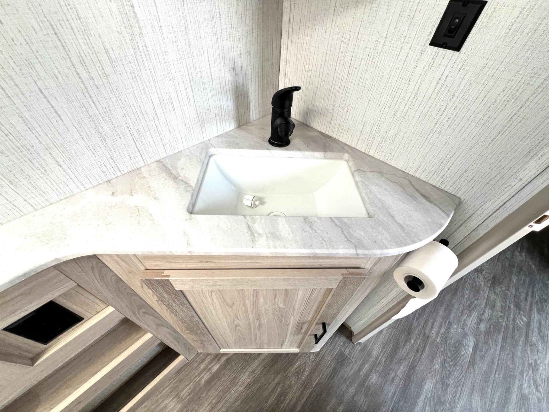 2022 Cruiser 2022 Cruiser Twilight Signature - thumbnail 35