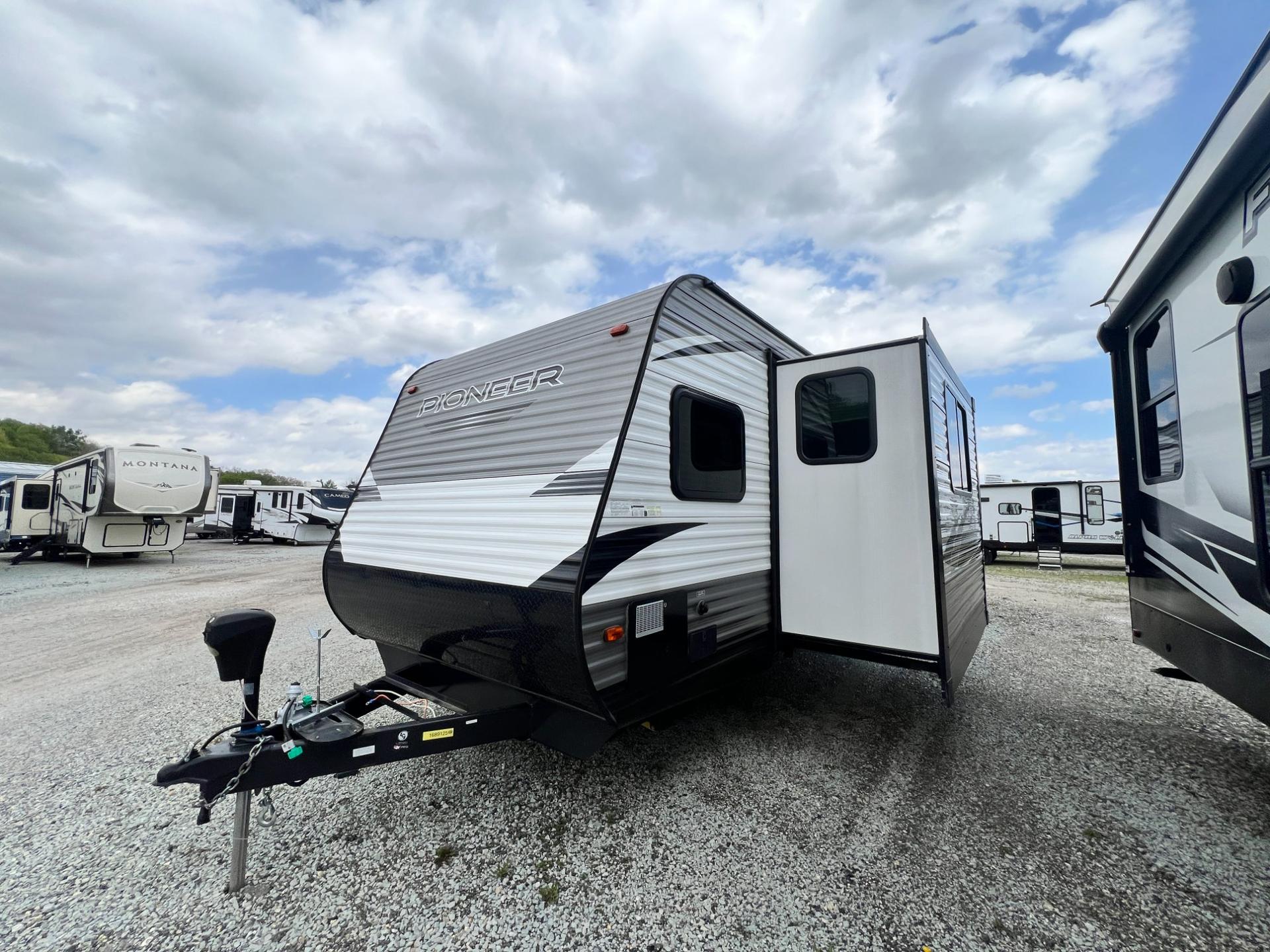 2020 Heartland 2020 Heartland Pioneer - thumbnail 3