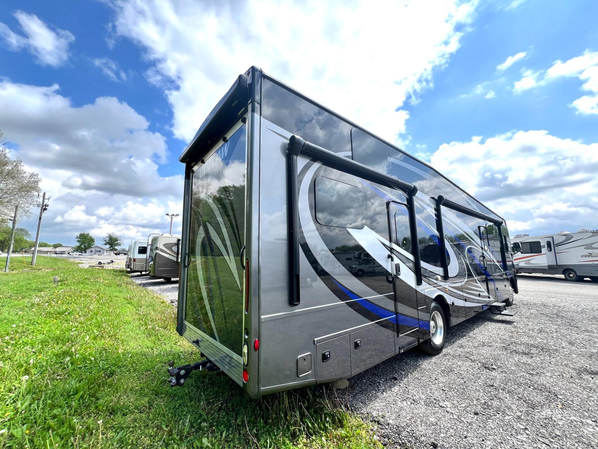 2021 Thor Motor Coach 2021 Thor Motor Coach Outlaw - thumbnail 46
