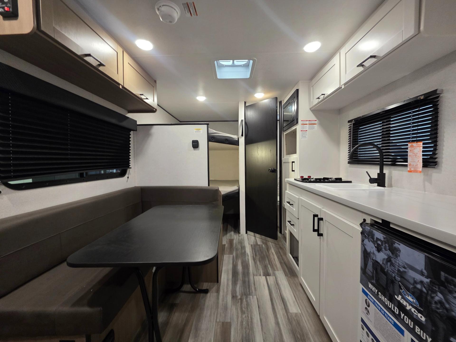 2026 Jayco 2026 Jayco Jay Flight SLX - thumbnail 8