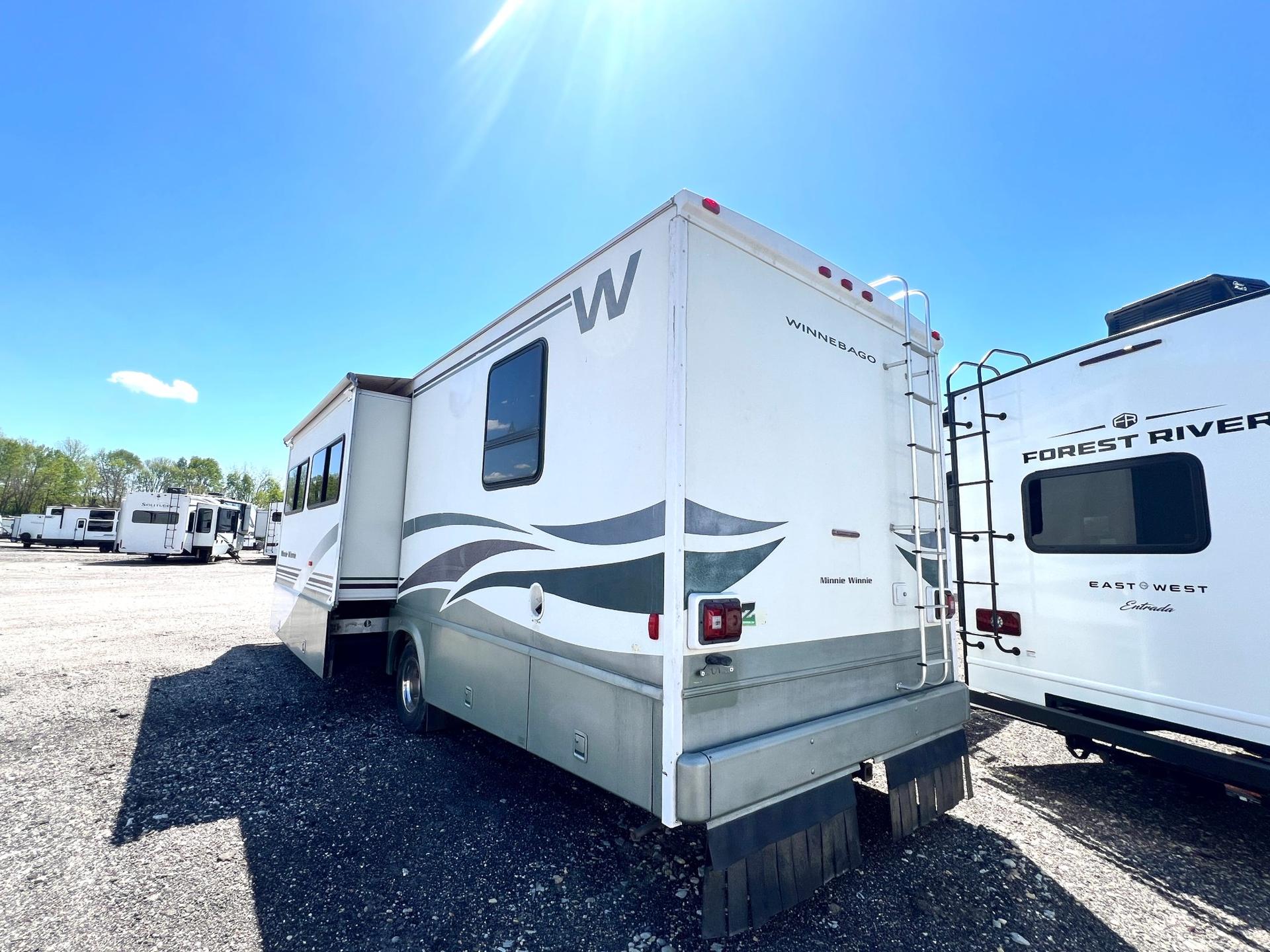 2001 Winnebago 2001 Winnebago Minnie Winnie - thumbnail 4