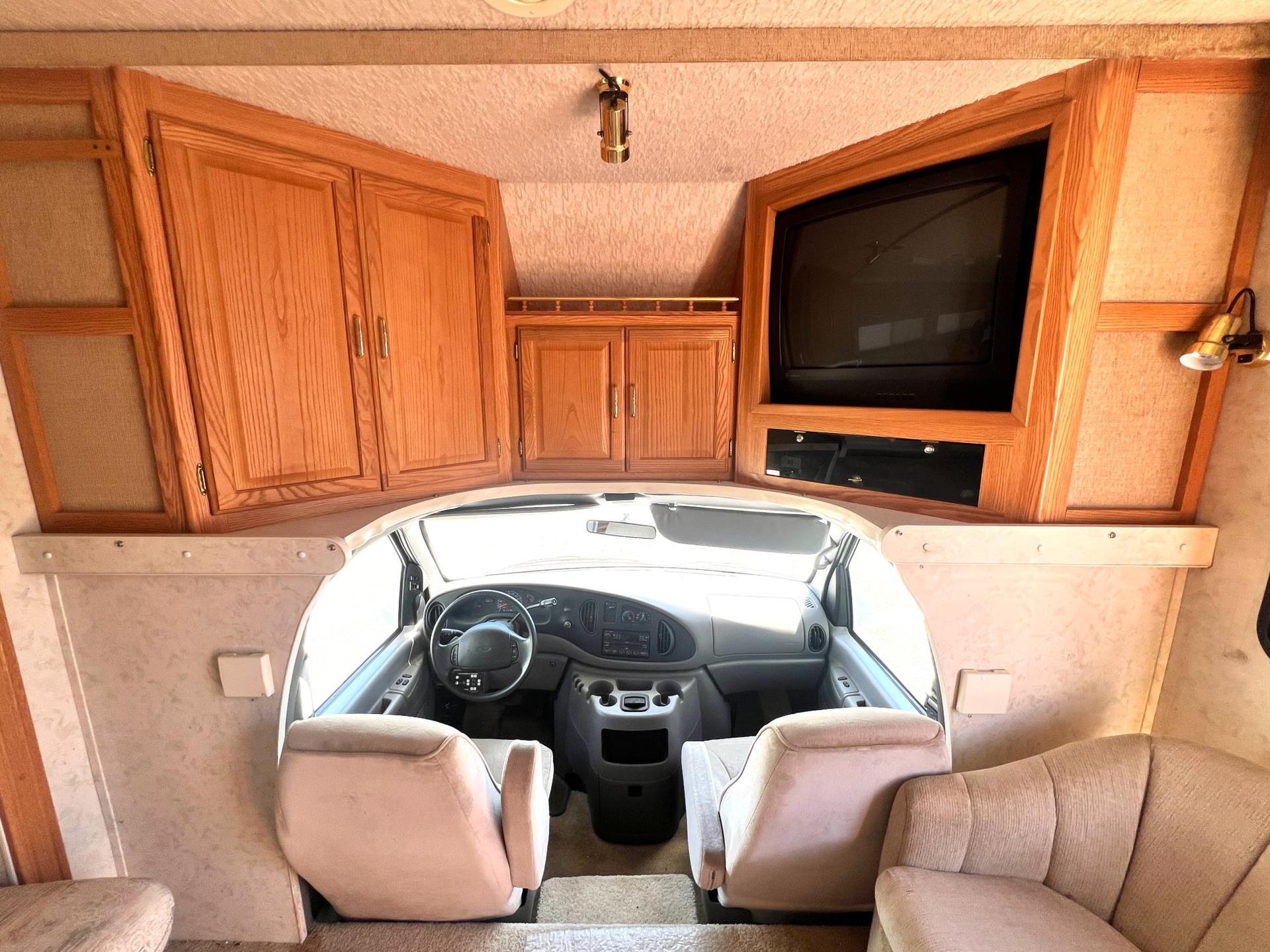 2001 Winnebago 2001 Winnebago Minnie Winnie - thumbnail 6