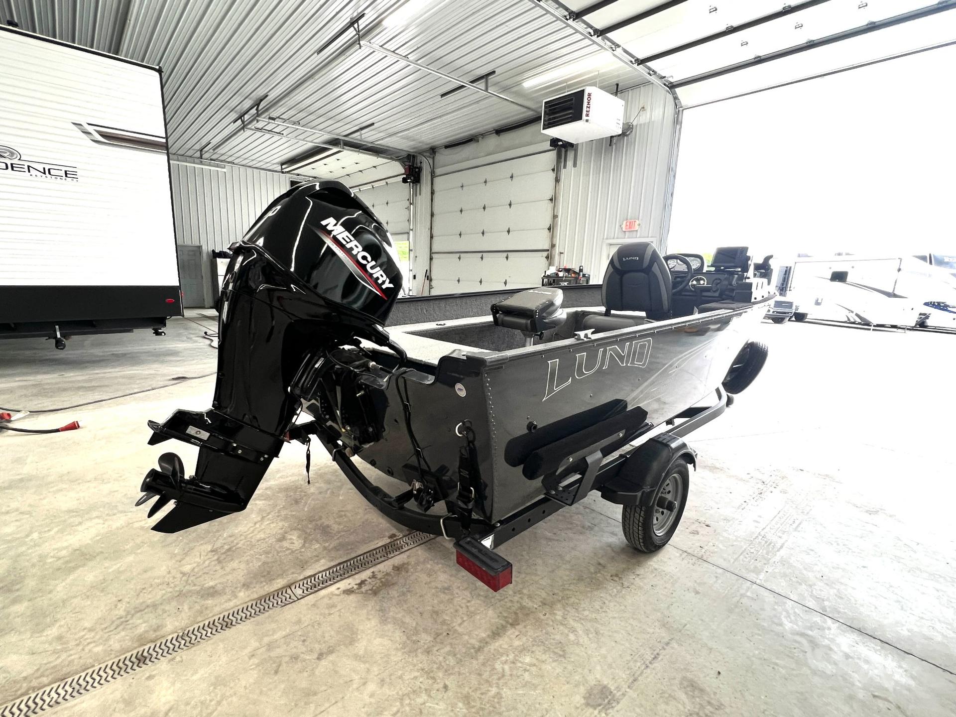 2022 Lund 2022 Lund Angler - thumbnail 3