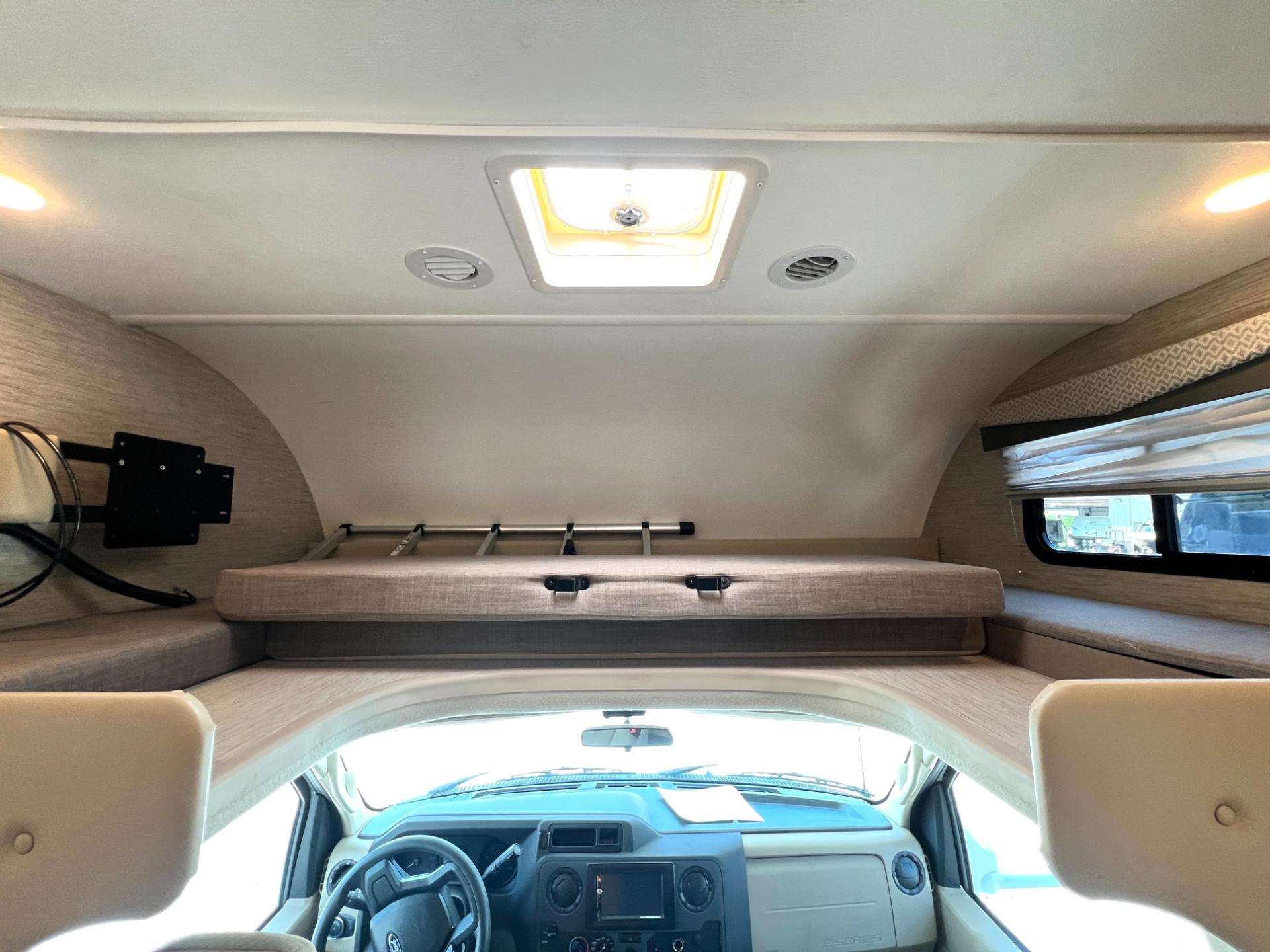 2022 Thor Motor Coach 2022 Thor Motor Coach Four Winds - thumbnail 11