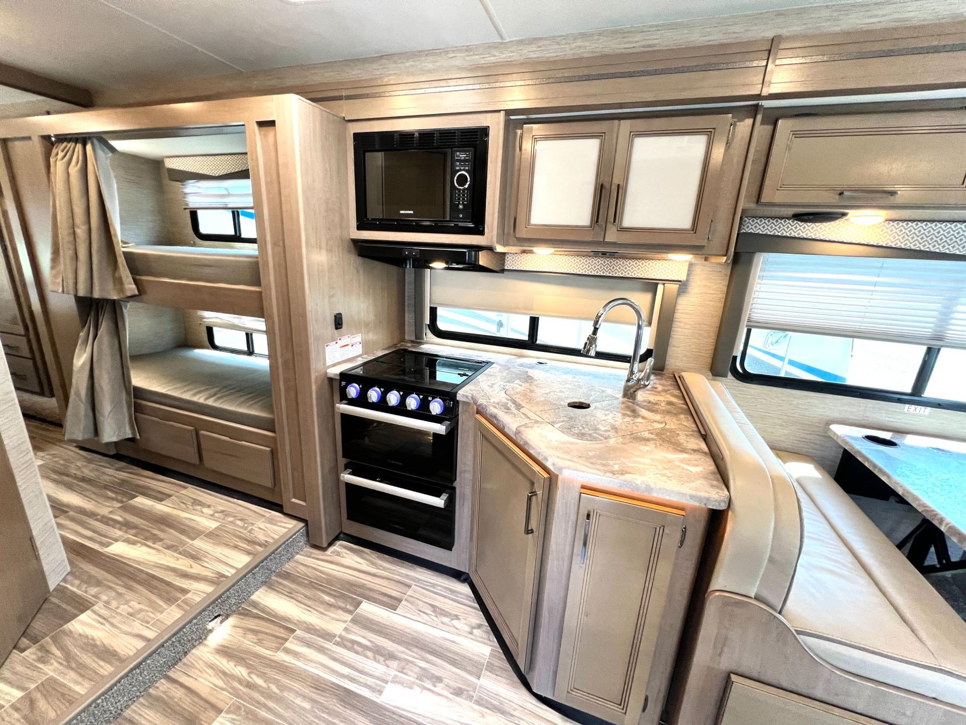 2022 Thor Motor Coach 2022 Thor Motor Coach Four Winds - thumbnail 24