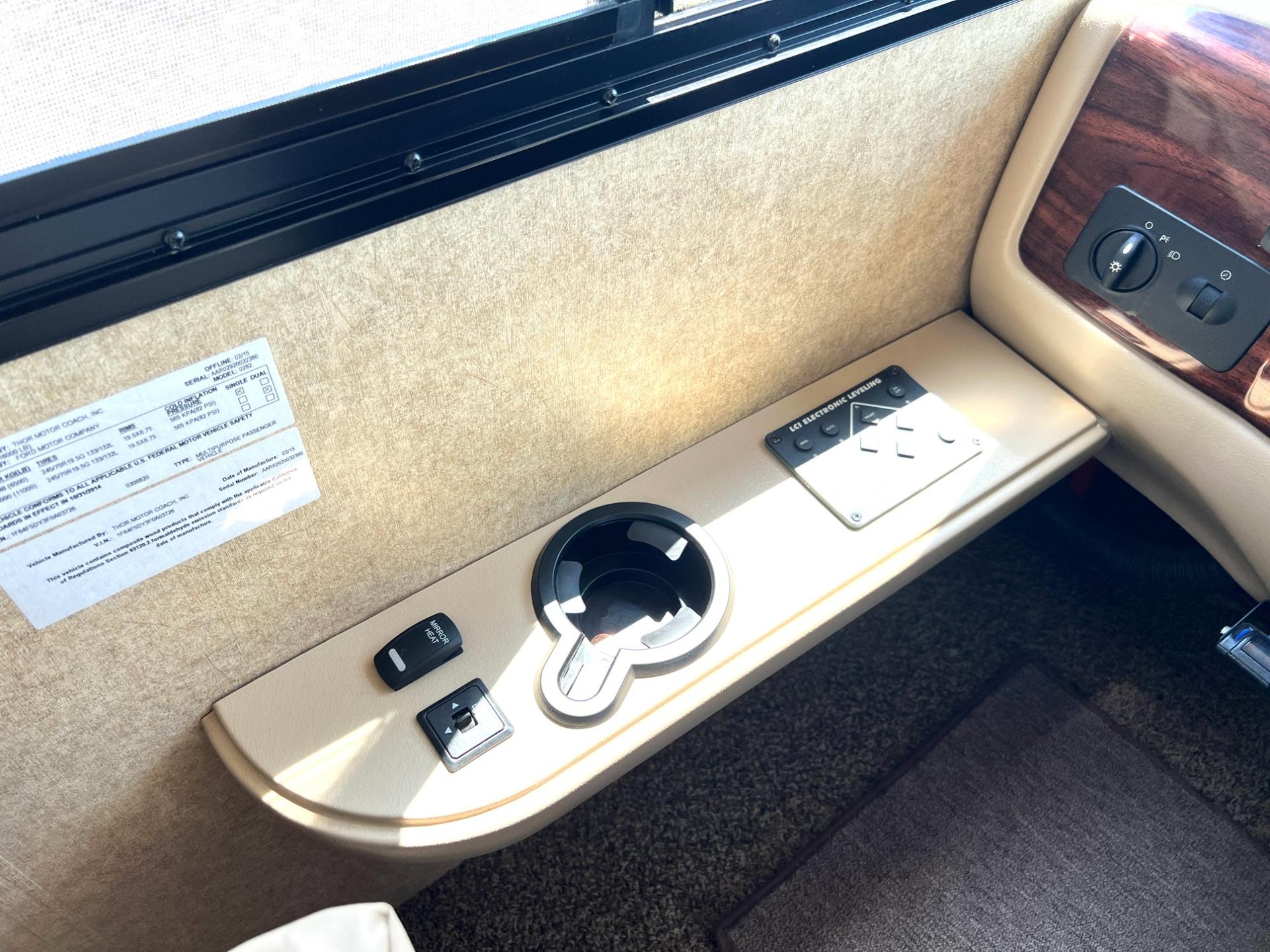 2015 Thor Motor Coach 2015 Thor Motor Coach ACE - thumbnail 19