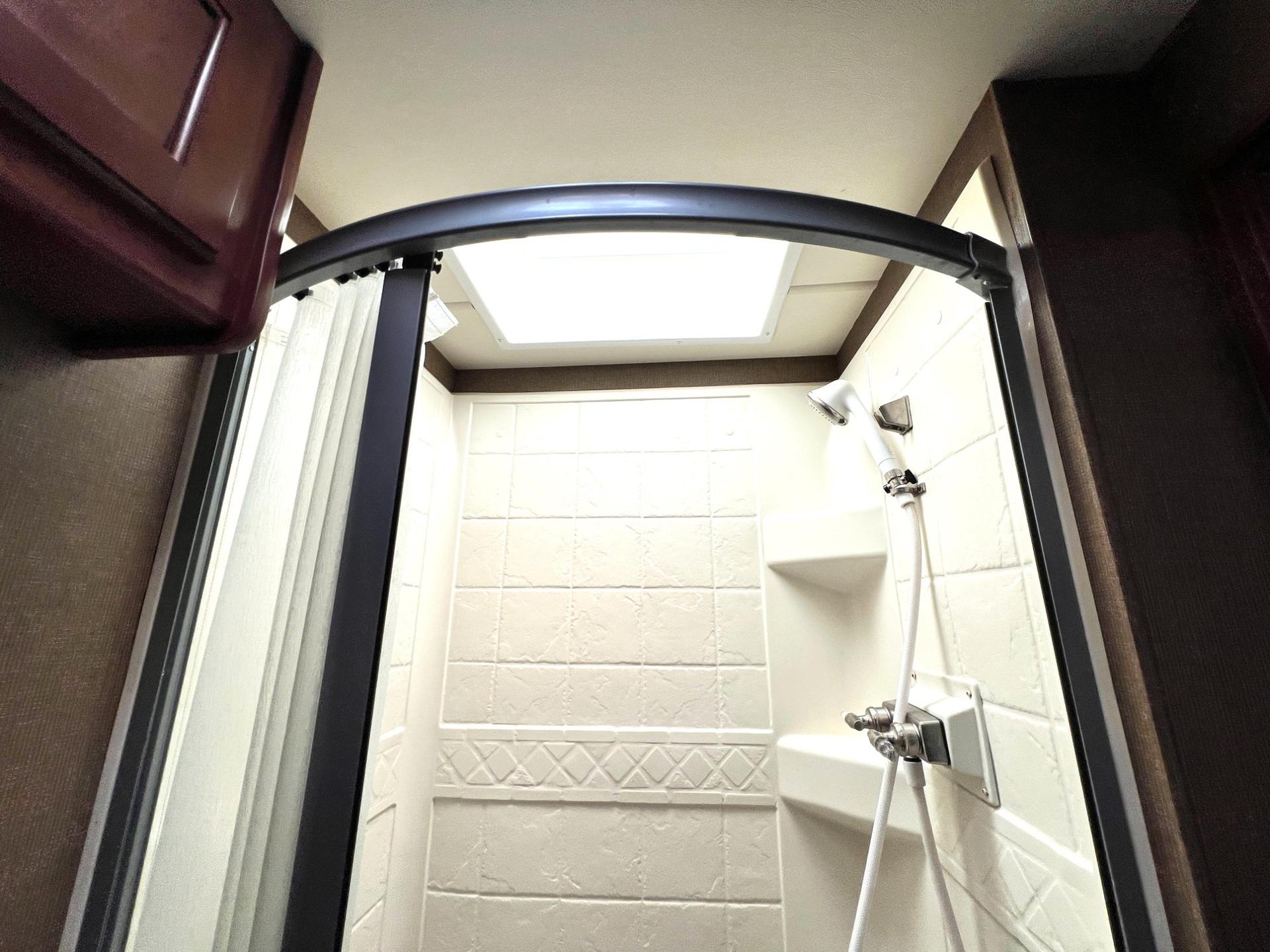 2015 Thor Motor Coach 2015 Thor Motor Coach ACE - thumbnail 43