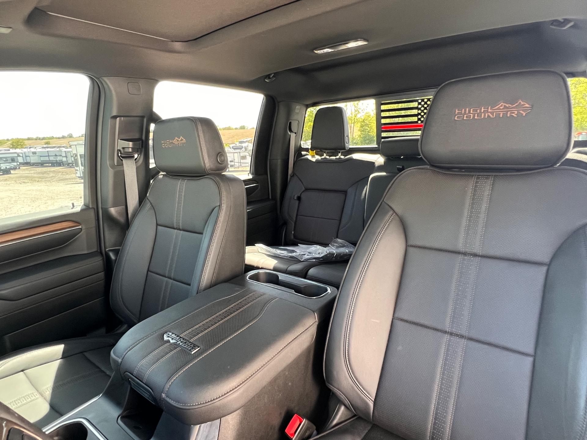 2024 Chevrolet 2024 Chevrolet Silverado 2500HD High Country - thumbnail 13