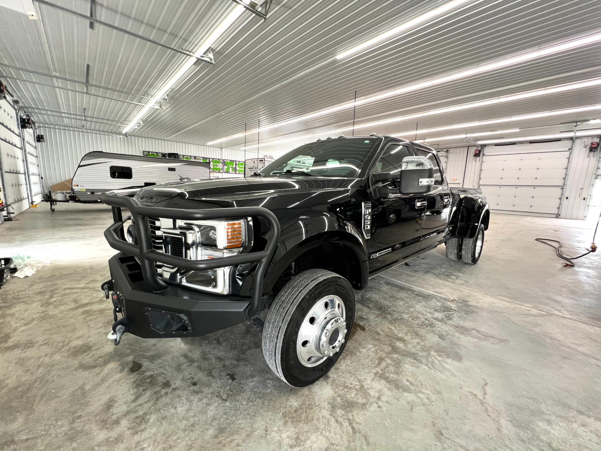 2022 Ford F-450 Super Duty Platinum Crew Cab 4WD