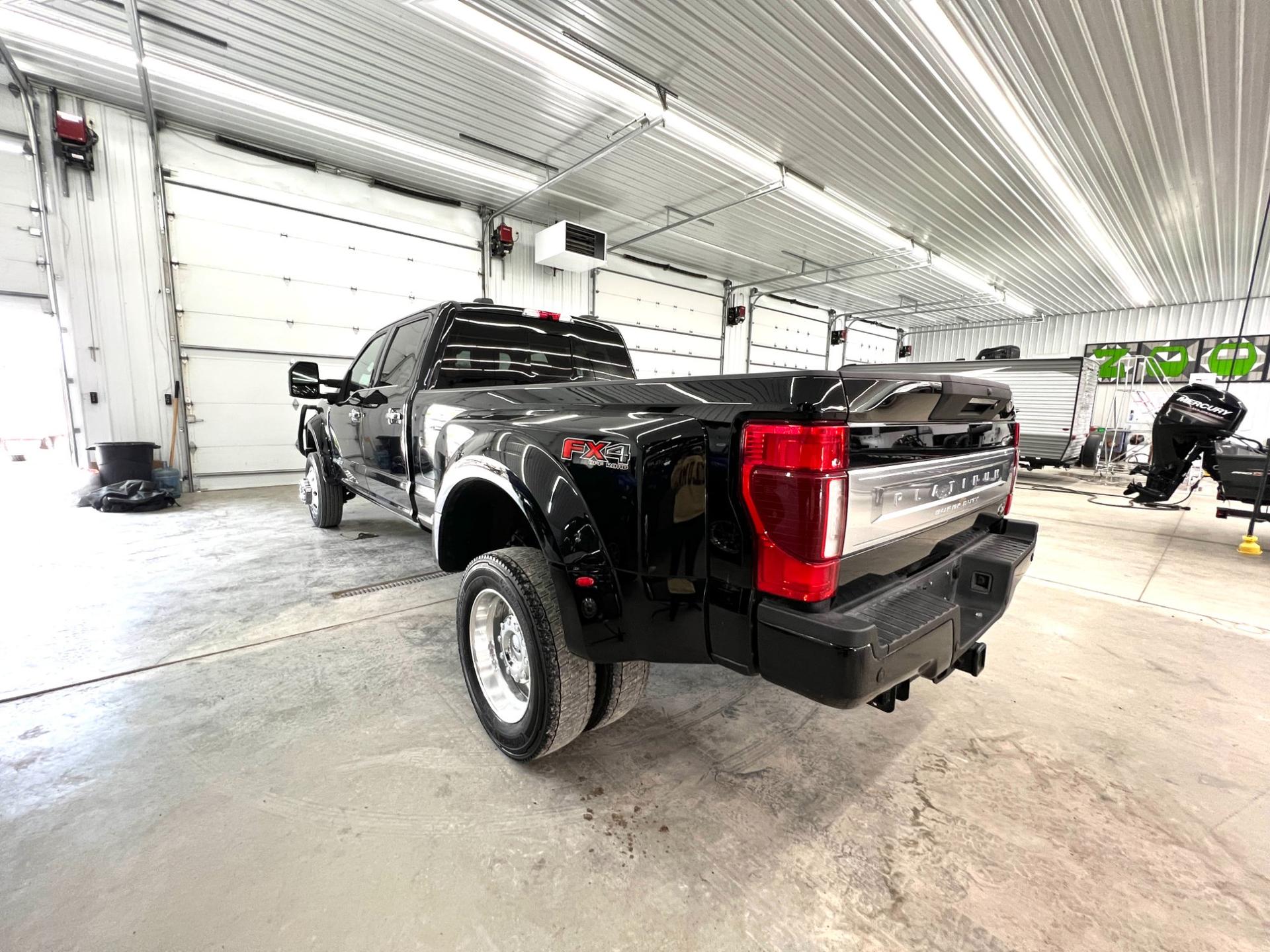 2022 Ford 2022 Ford F-450 Super Duty - thumbnail 3