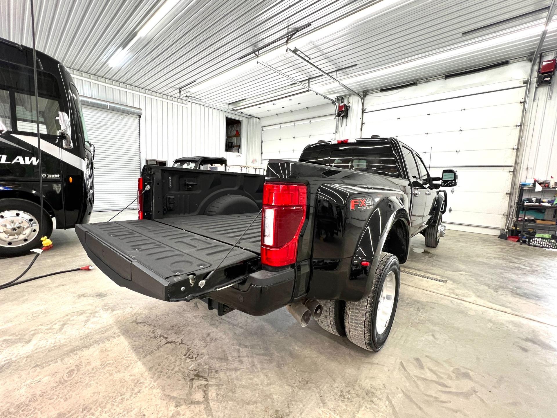 2022 Ford 2022 Ford F-450 Super Duty - thumbnail 6
