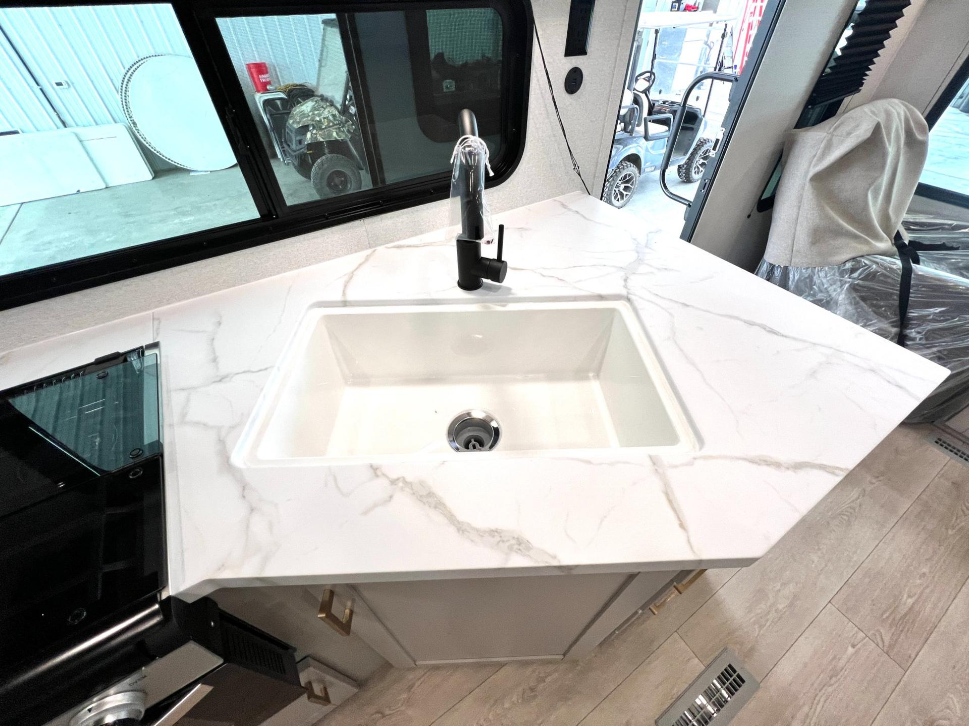 2026 Jayco 2026 Jayco Jay Flight SLX - thumbnail 16