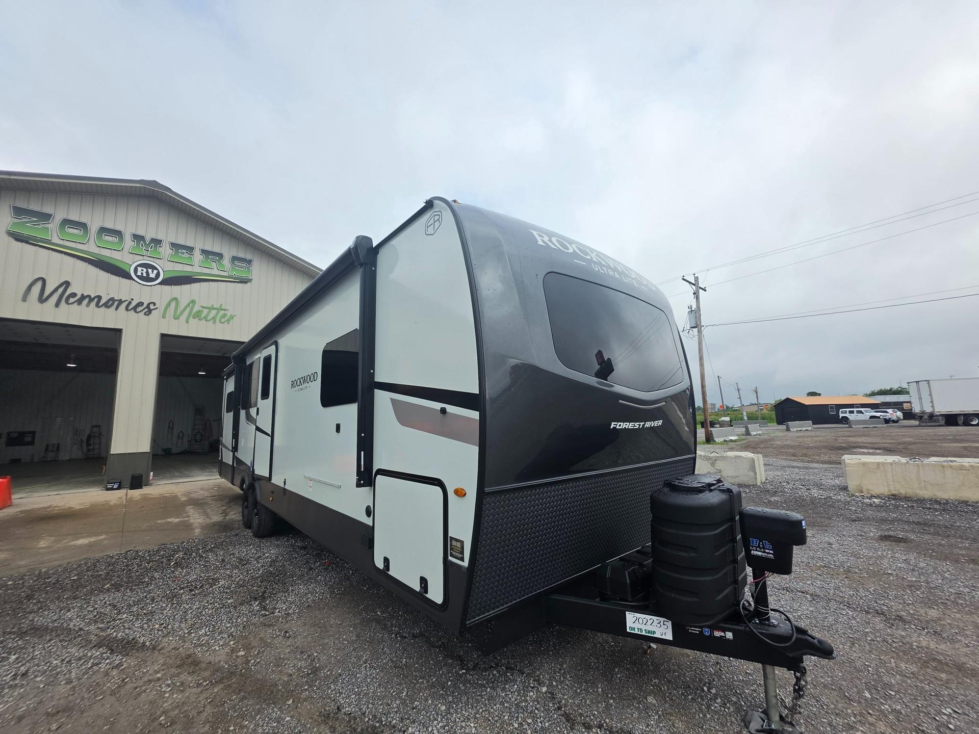 2027 Forest River Rockwood Ultra Lite 2908SRL