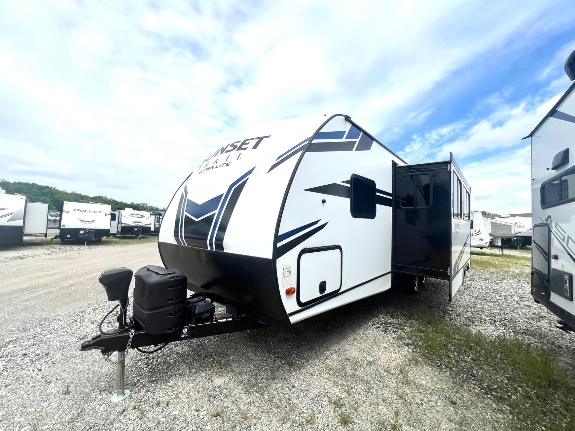 2021 CROSSROADS RV 2021 CROSSROADS RV SUNSET TRAIL - thumbnail 3