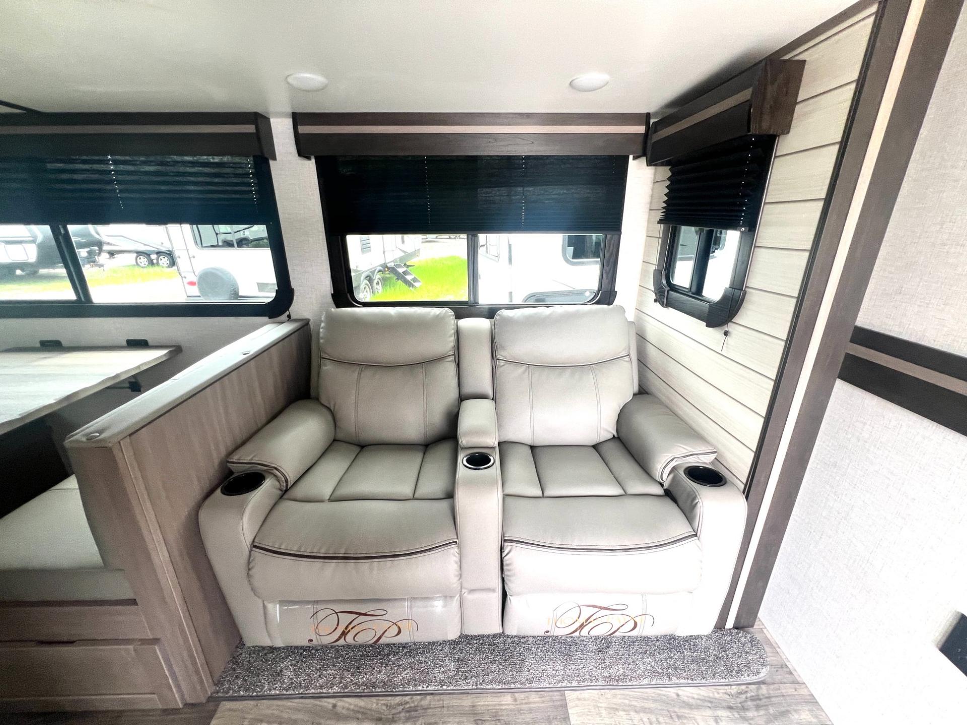2021 CROSSROADS RV 2021 CROSSROADS RV SUNSET TRAIL - thumbnail 14