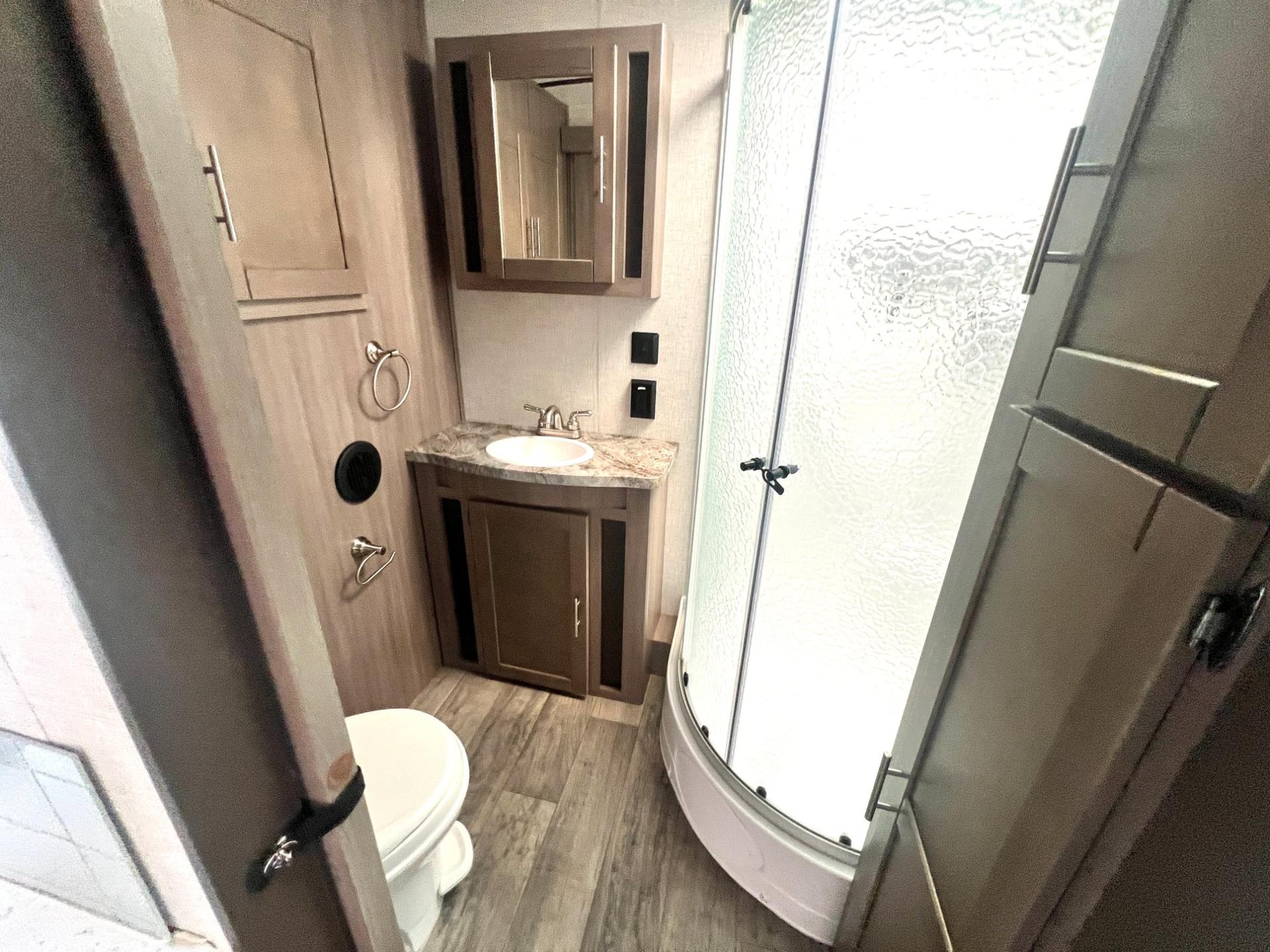 2021 CROSSROADS RV 2021 CROSSROADS RV SUNSET TRAIL - thumbnail 25