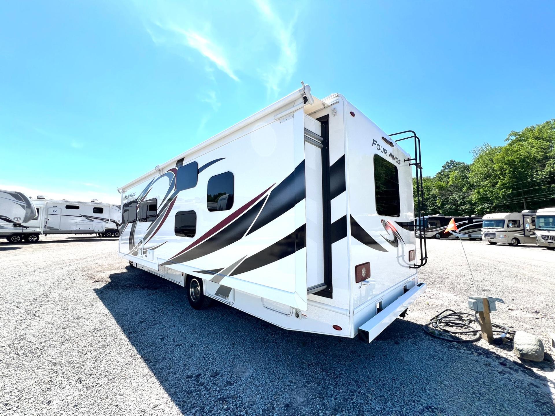 2021 Thor Motor Coach 2021 Thor Motor Coach Four Winds - thumbnail 4