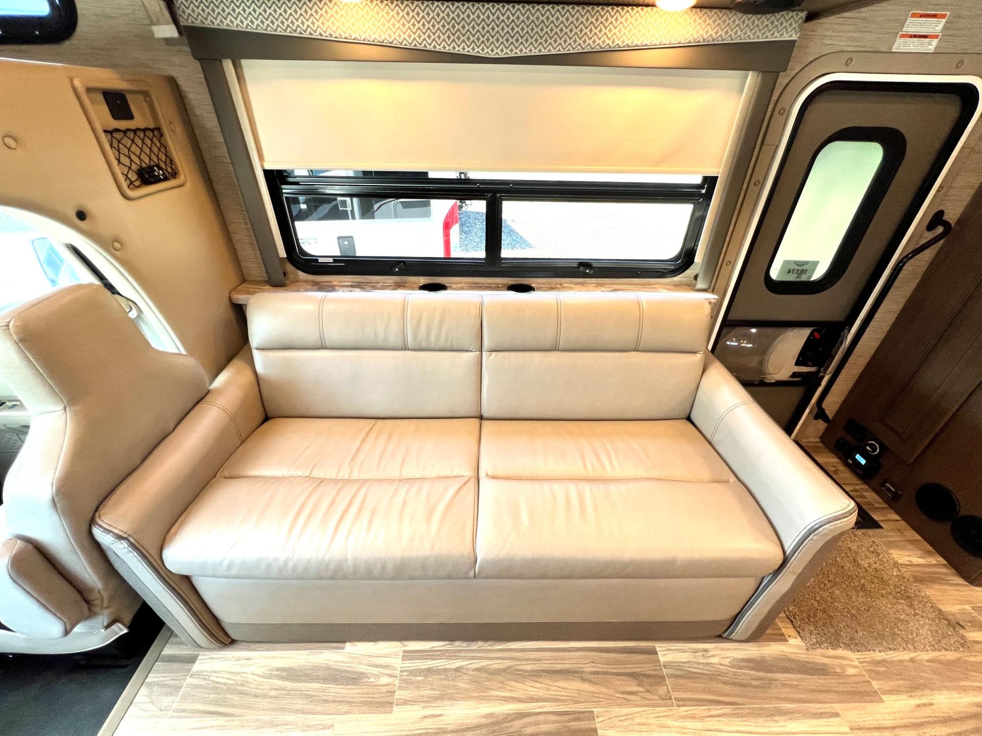 2021 Thor Motor Coach 2021 Thor Motor Coach Four Winds - thumbnail 22