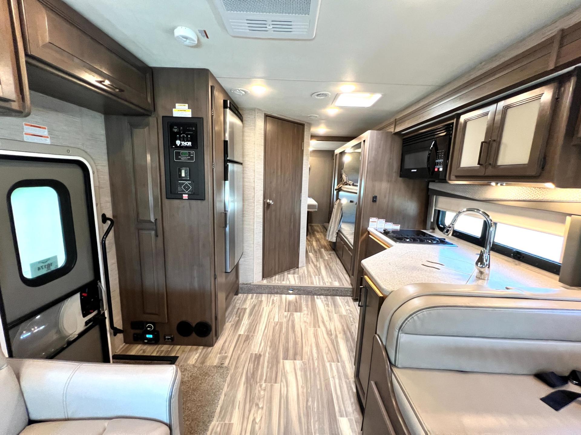 2021 Thor Motor Coach 2021 Thor Motor Coach Four Winds - thumbnail 24