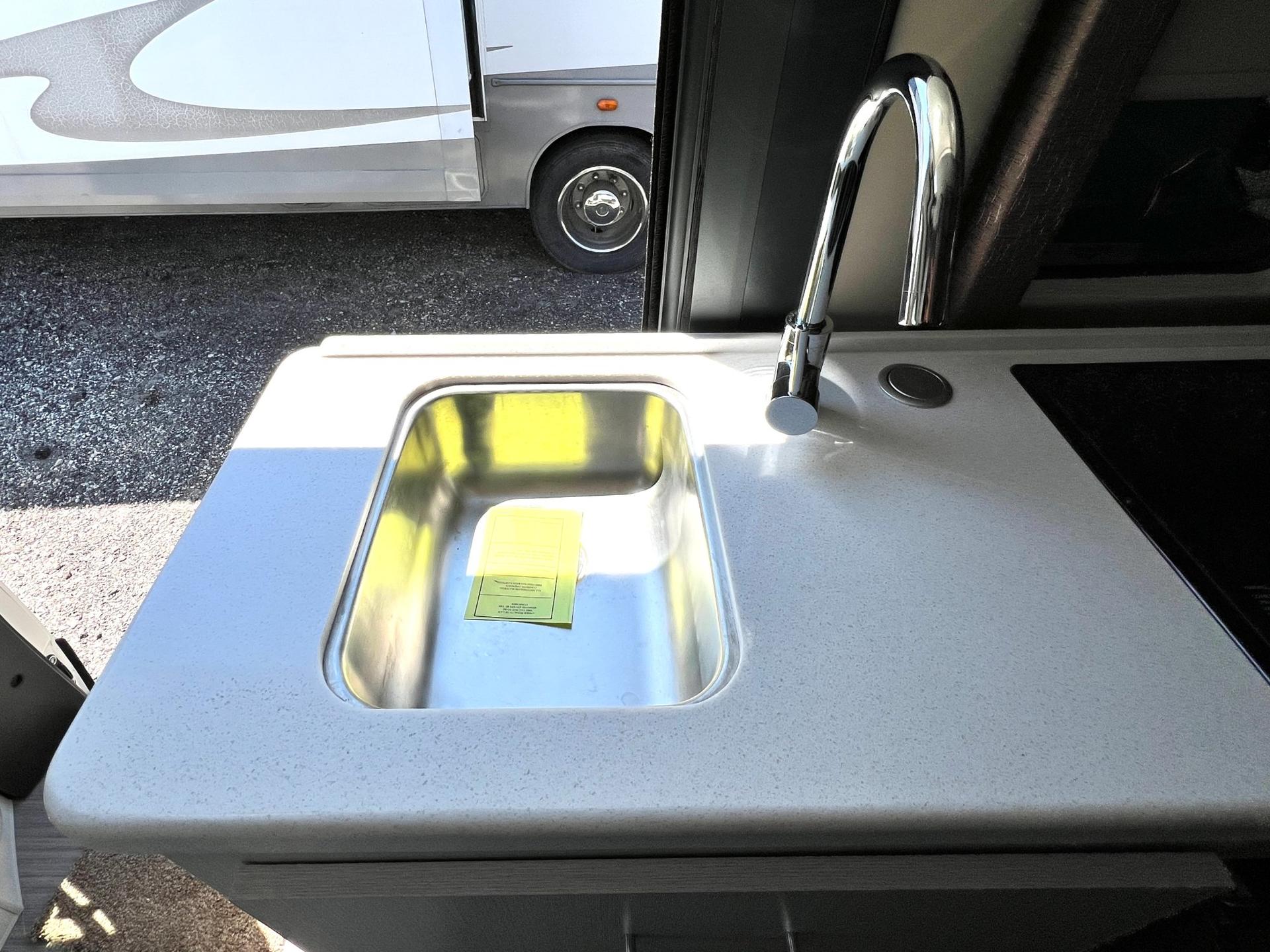 2022 Thor Motor Coach 2022 Thor Motor Coach TELLARO - thumbnail 23