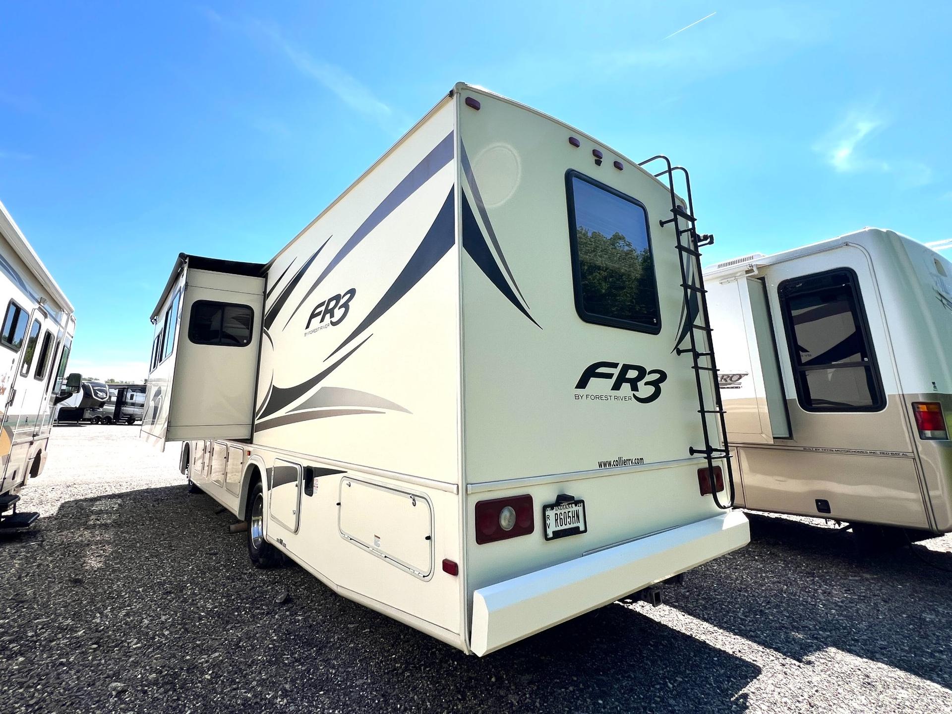 2019 Forest River 2019 Forest River FR3 - thumbnail 4