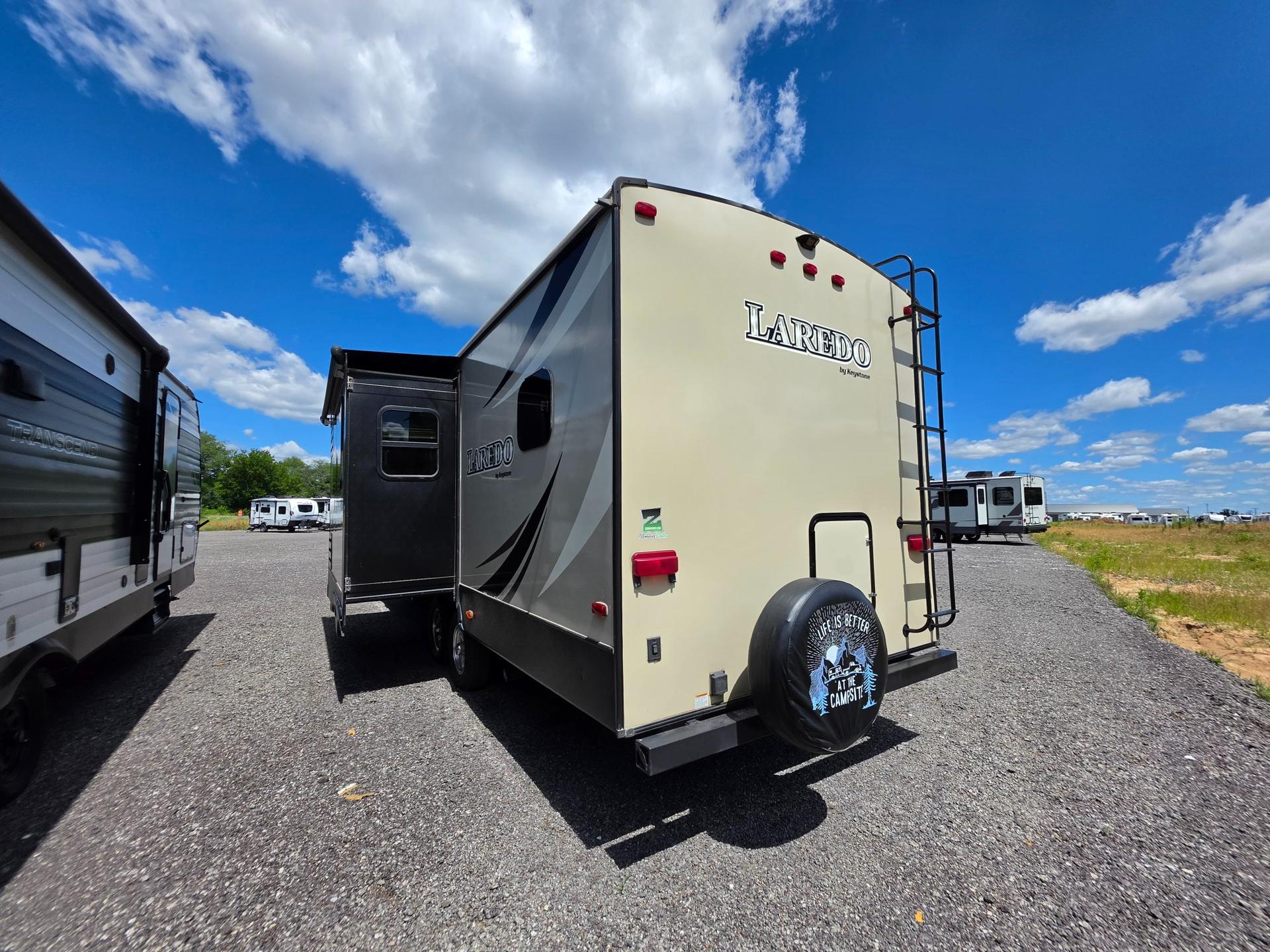 2019 Keystone 2019 Keystone Laredo - thumbnail 4