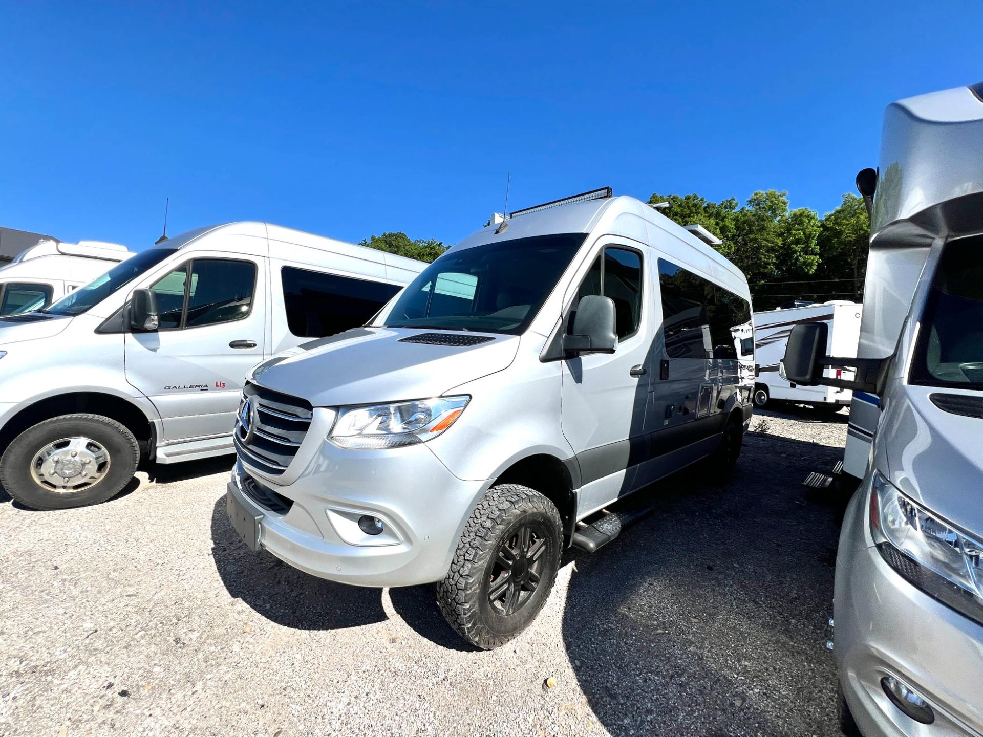 2021 Thor Motor Coach 2021 Thor Motor Coach Sanctuary - thumbnail 4