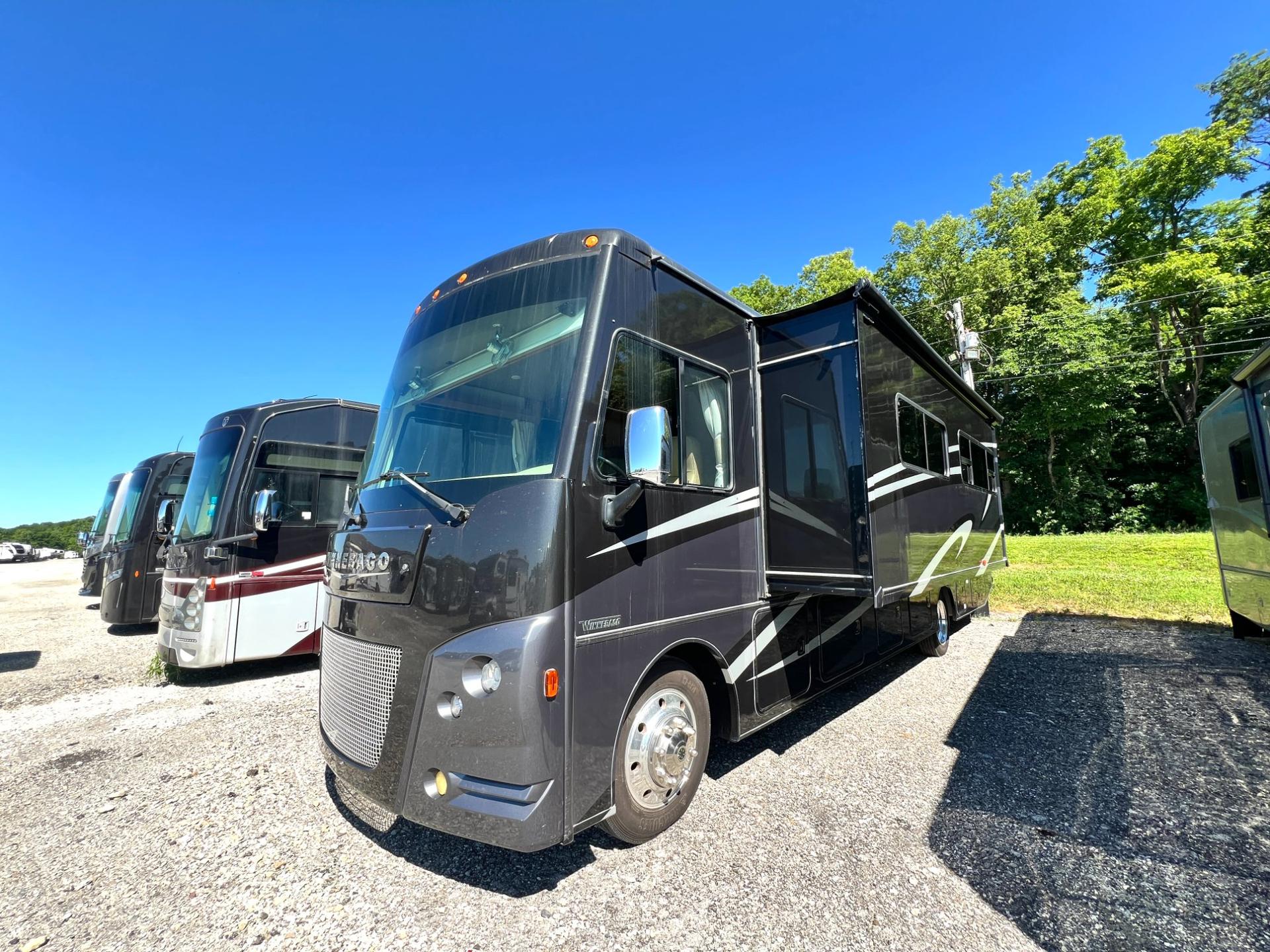 2017 Winnebago 2017 Winnebago Vista - thumbnail 4
