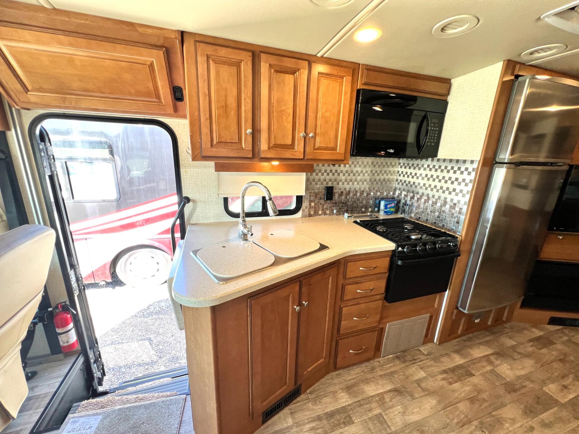 2017 Winnebago 2017 Winnebago Vista - thumbnail 17