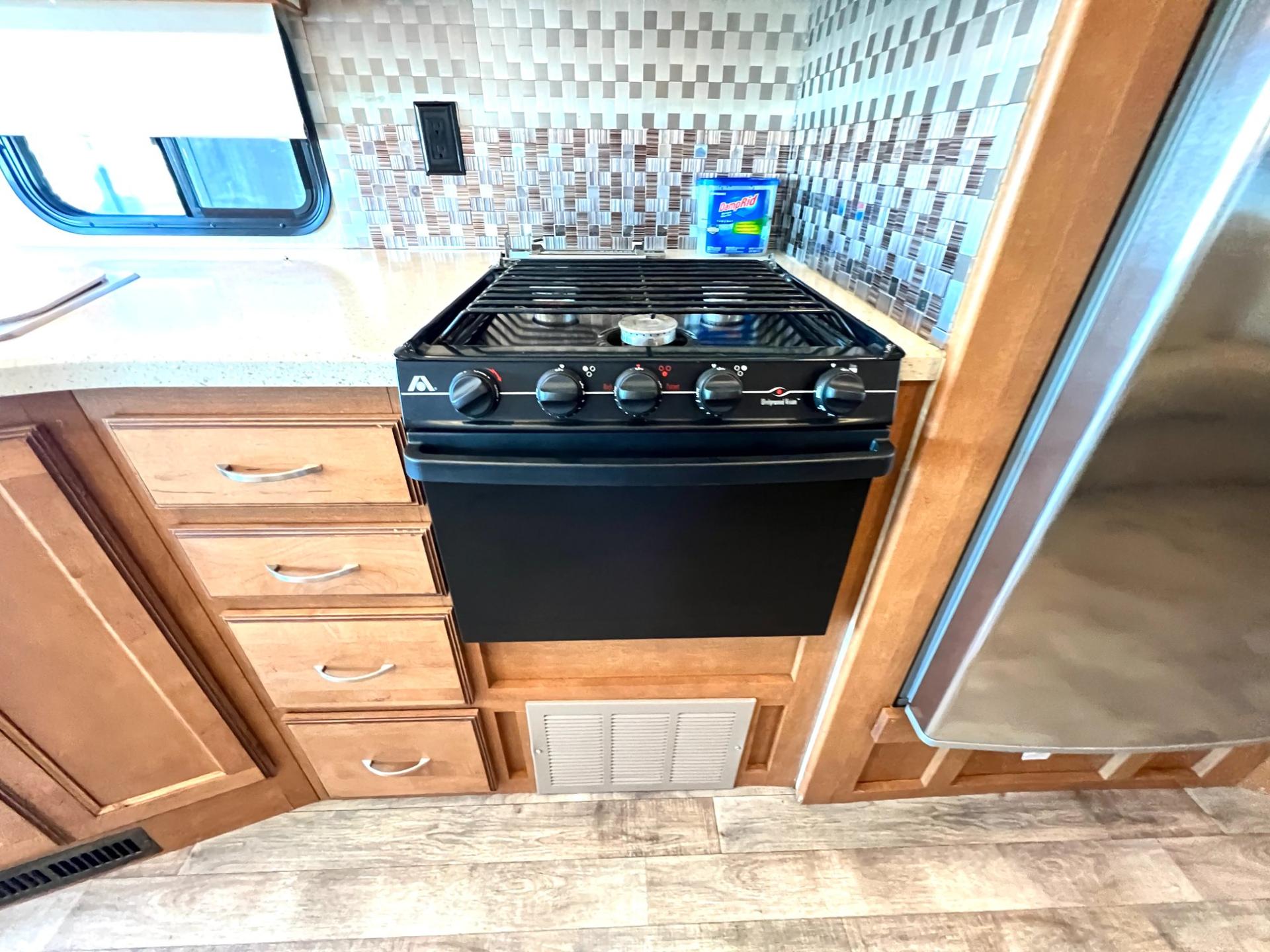 2017 Winnebago 2017 Winnebago Vista - thumbnail 23