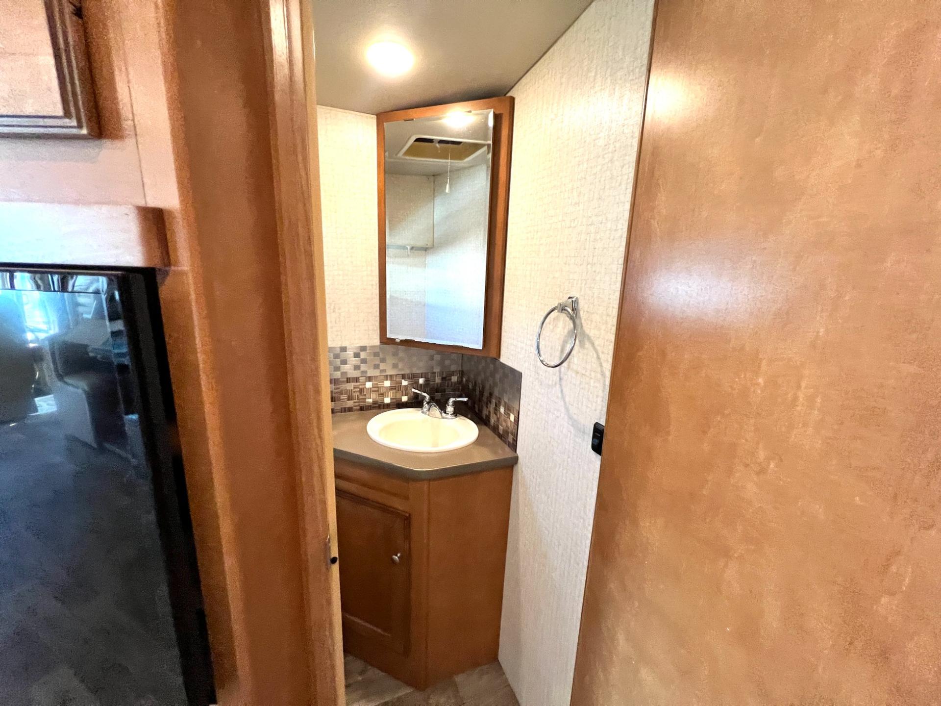 2017 Winnebago 2017 Winnebago Vista - thumbnail 27