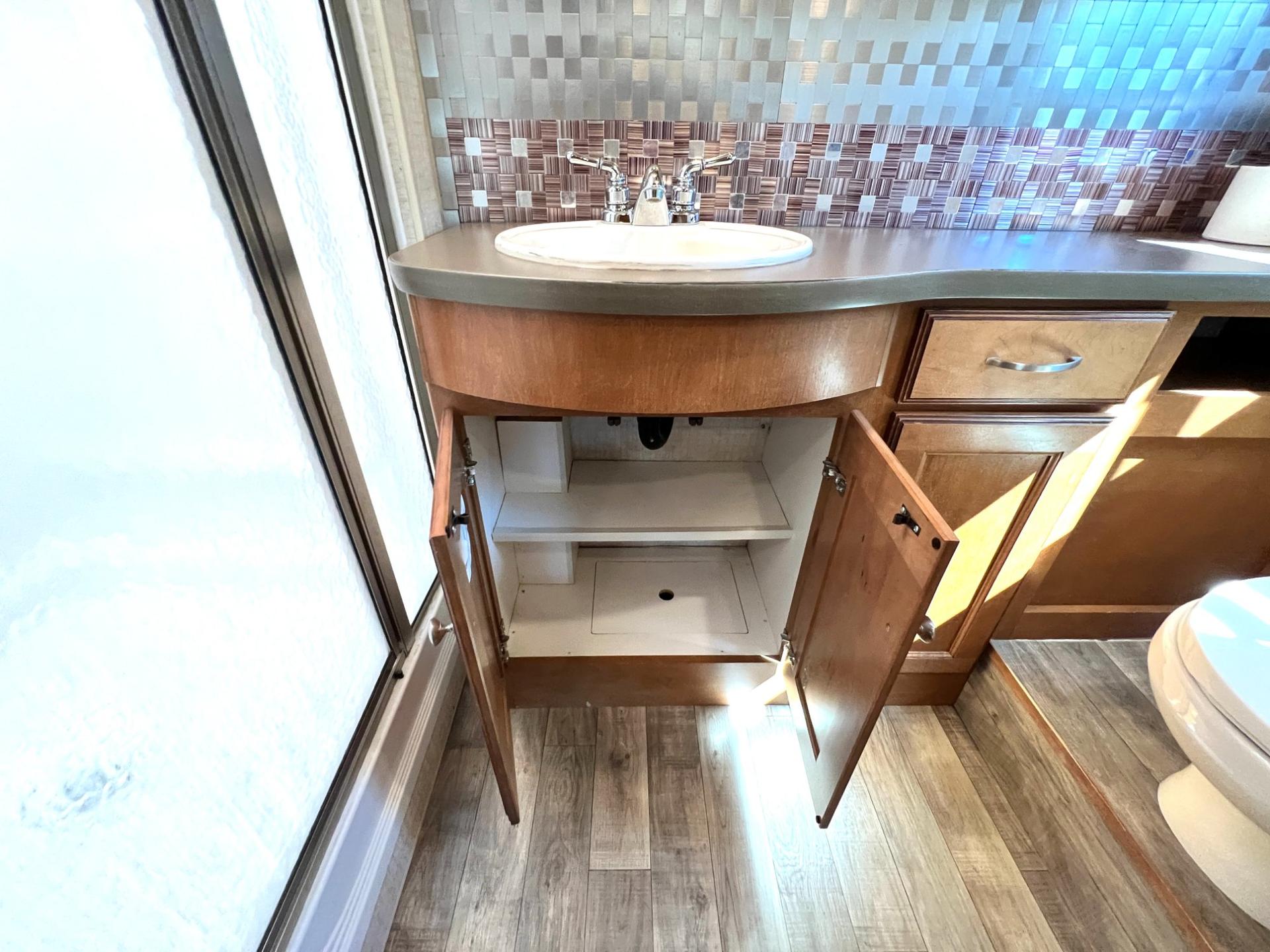 2017 Winnebago 2017 Winnebago Vista - thumbnail 37