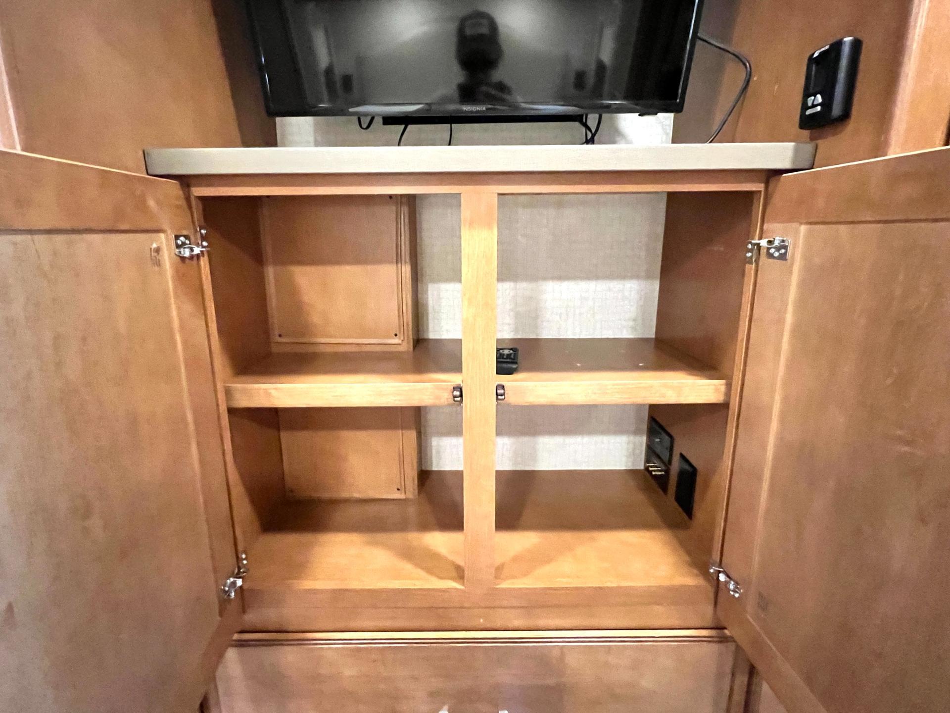 2017 Winnebago 2017 Winnebago Vista - thumbnail 47